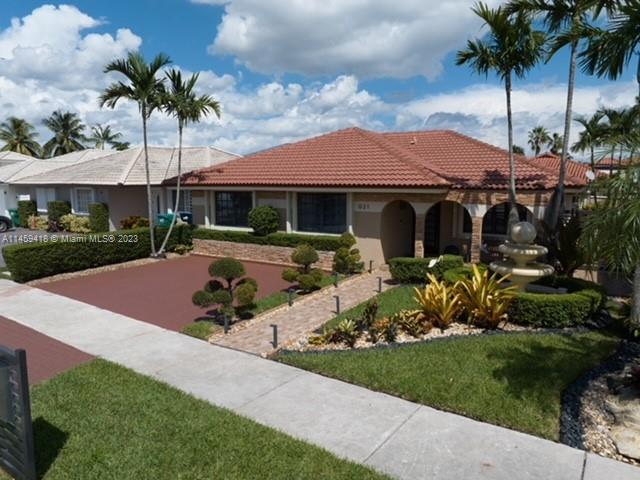 Photo of 921 NW 132nd Pl in Miami, FL