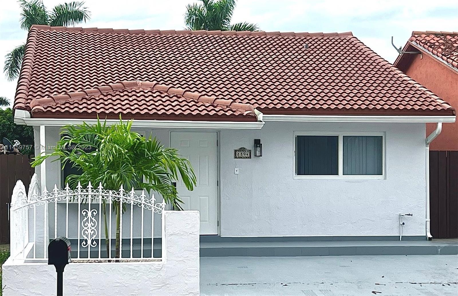 Photo of 8894 NW 116th St in Hialeah Gardens, FL