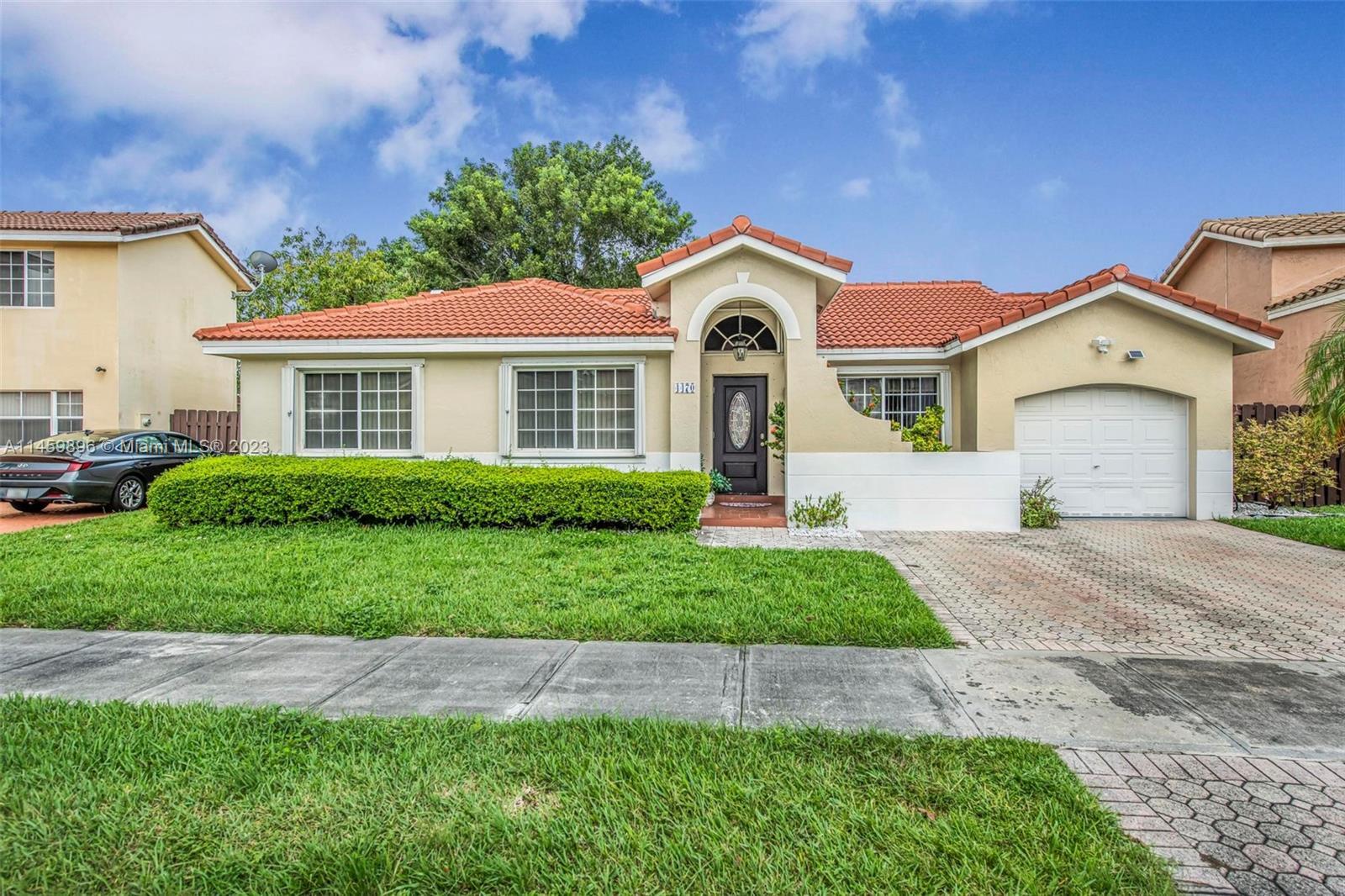Photo of 4470 SW 154th Pl in Miami, FL
