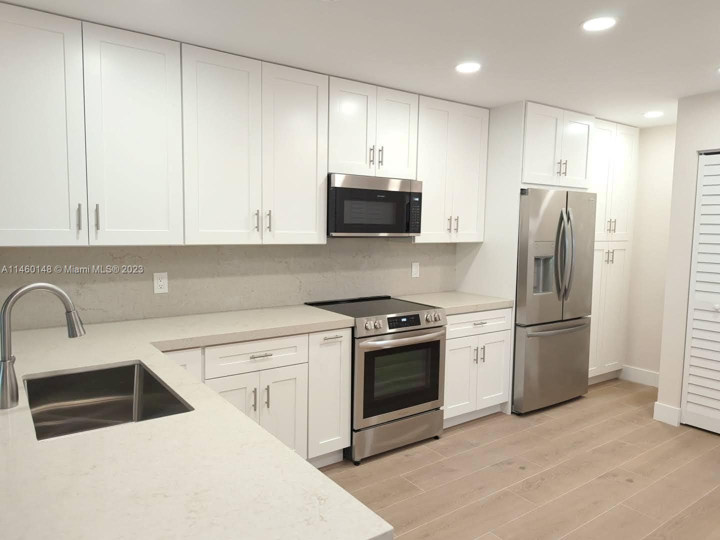 Photo of 125 NW 98th Ter #125 in Plantation, FL