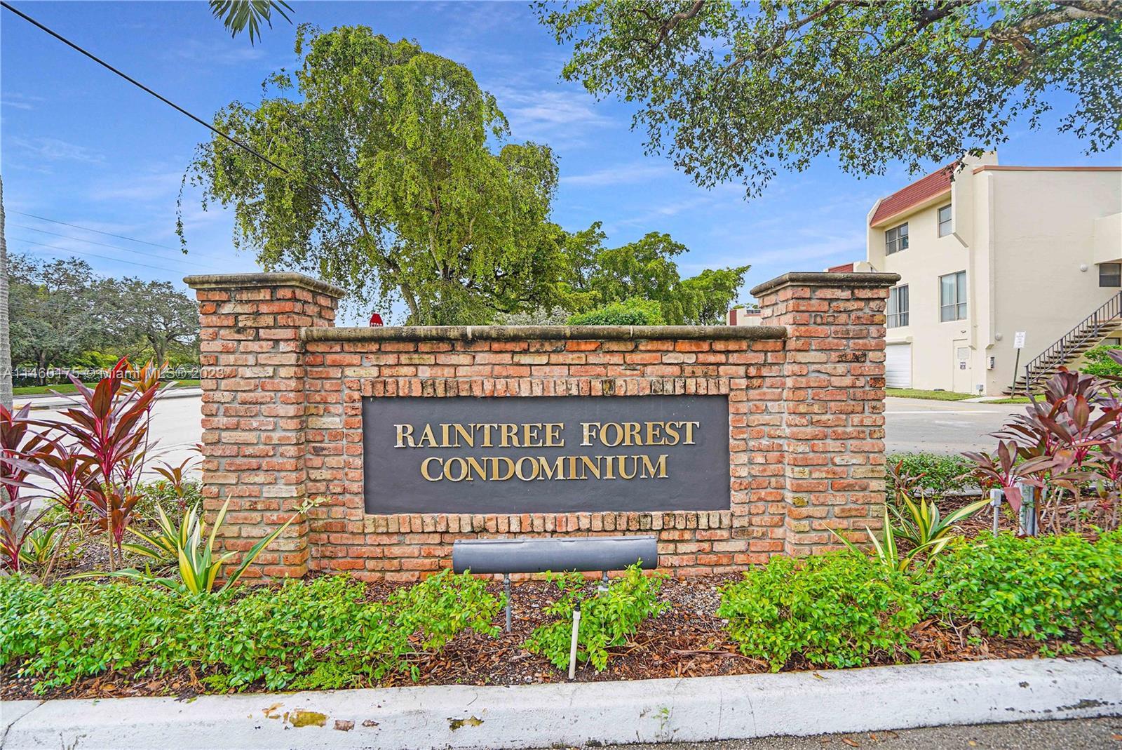 Photo of 301 N Pine Island Rd #121 in Plantation, FL