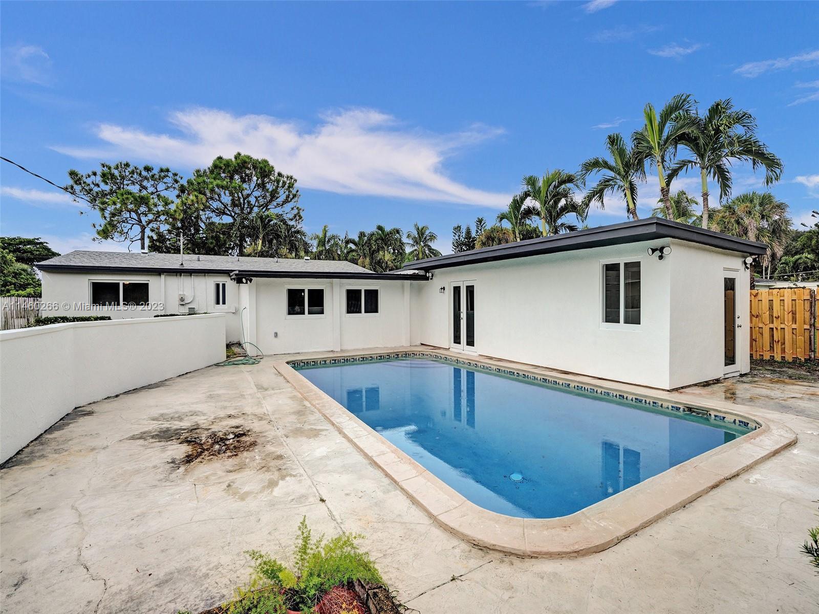 Photo of 2573 Conroy Dr in North Palm Beach, FL
