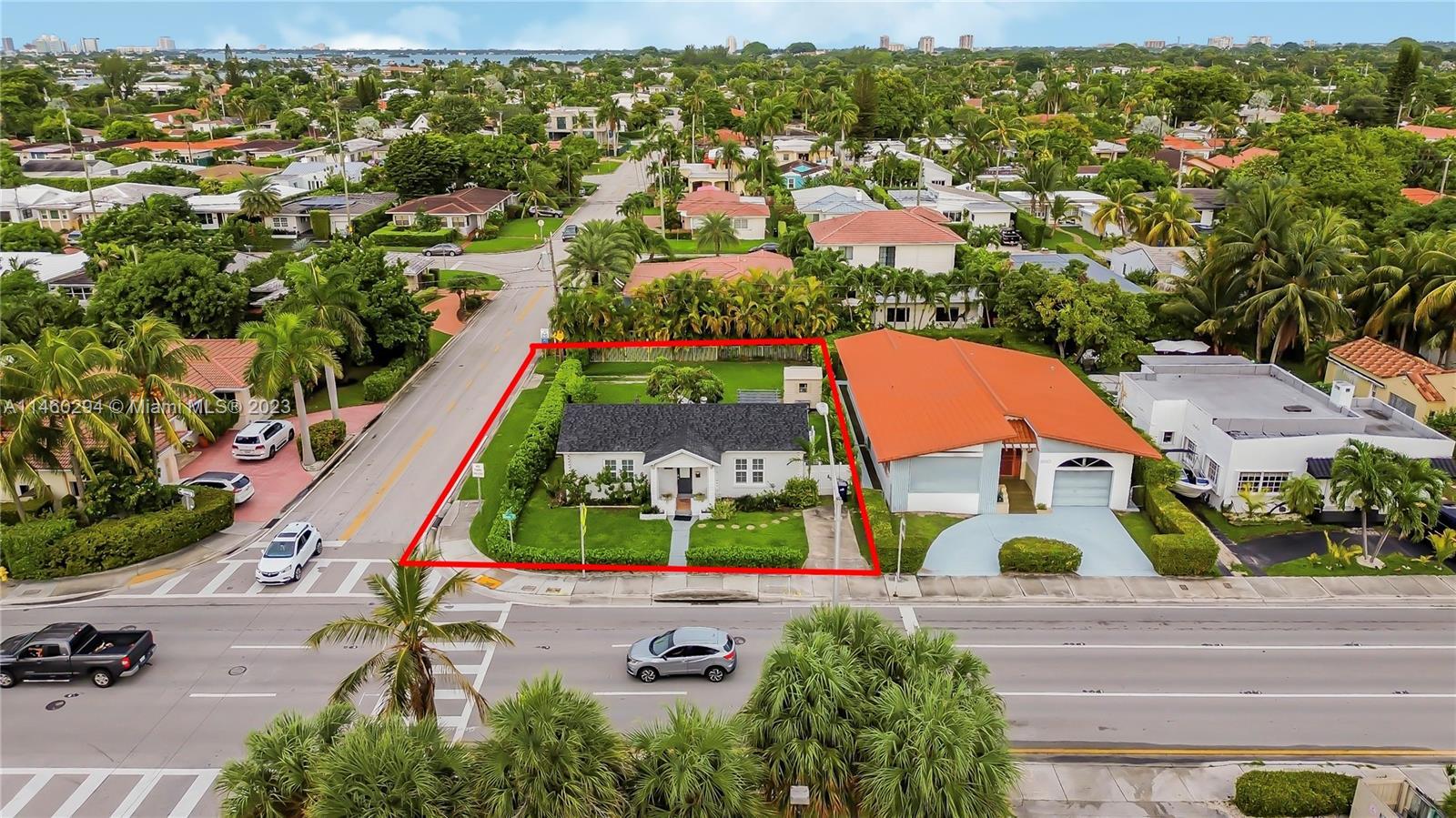 Photo of 8900 E Harding Ave in Surfside, FL