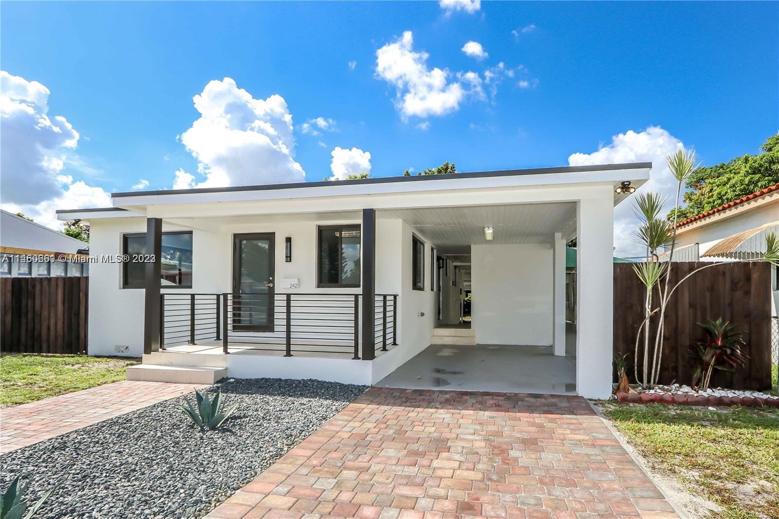 Photo of 242 E 42nd St in Hialeah, FL