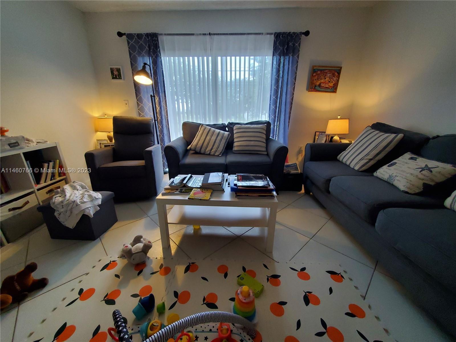 Photo of 16750 NE 10th Ave #105 in North Miami Beach, FL