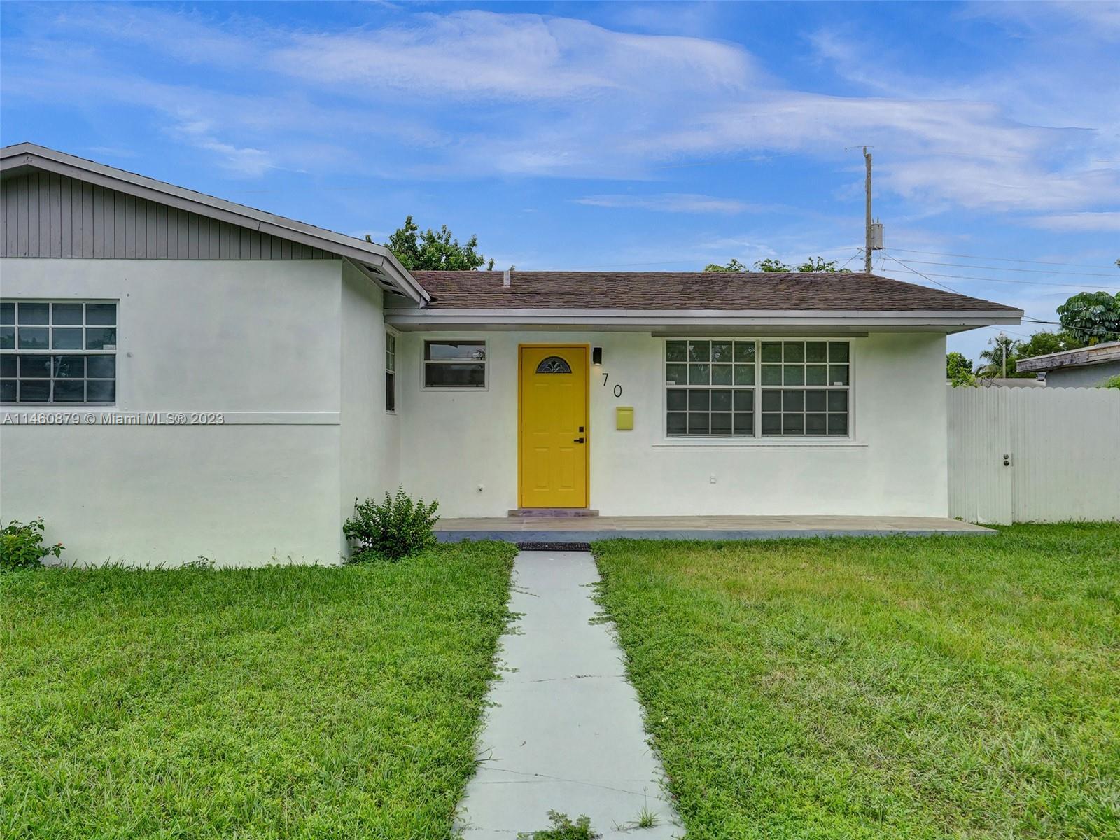 Photo of 70 NE 213th St in Miami Gardens, FL