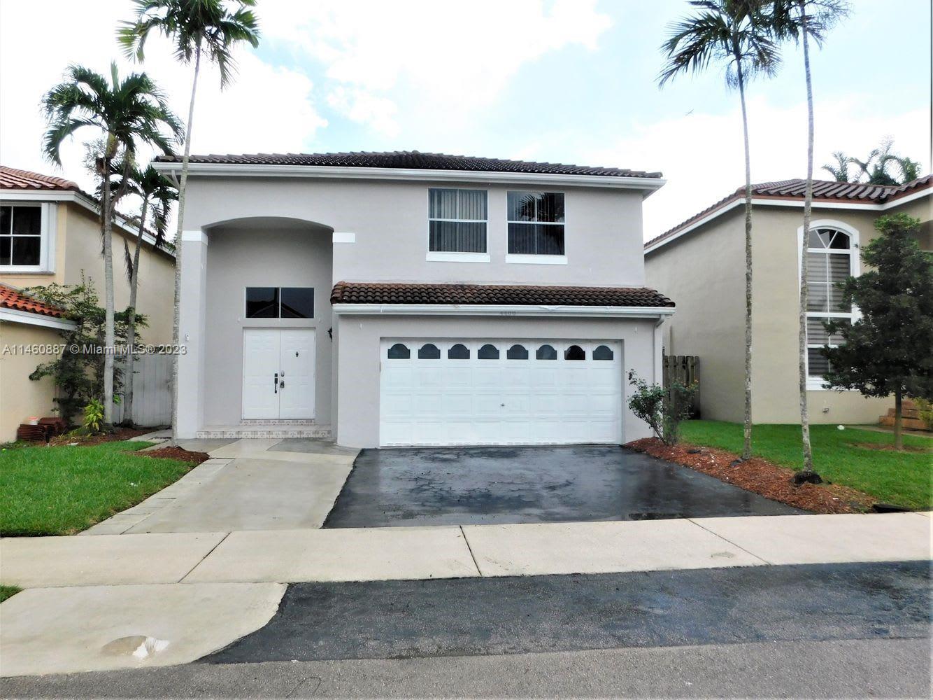 Photo of 4400 SW 82nd Wy in Davie, FL