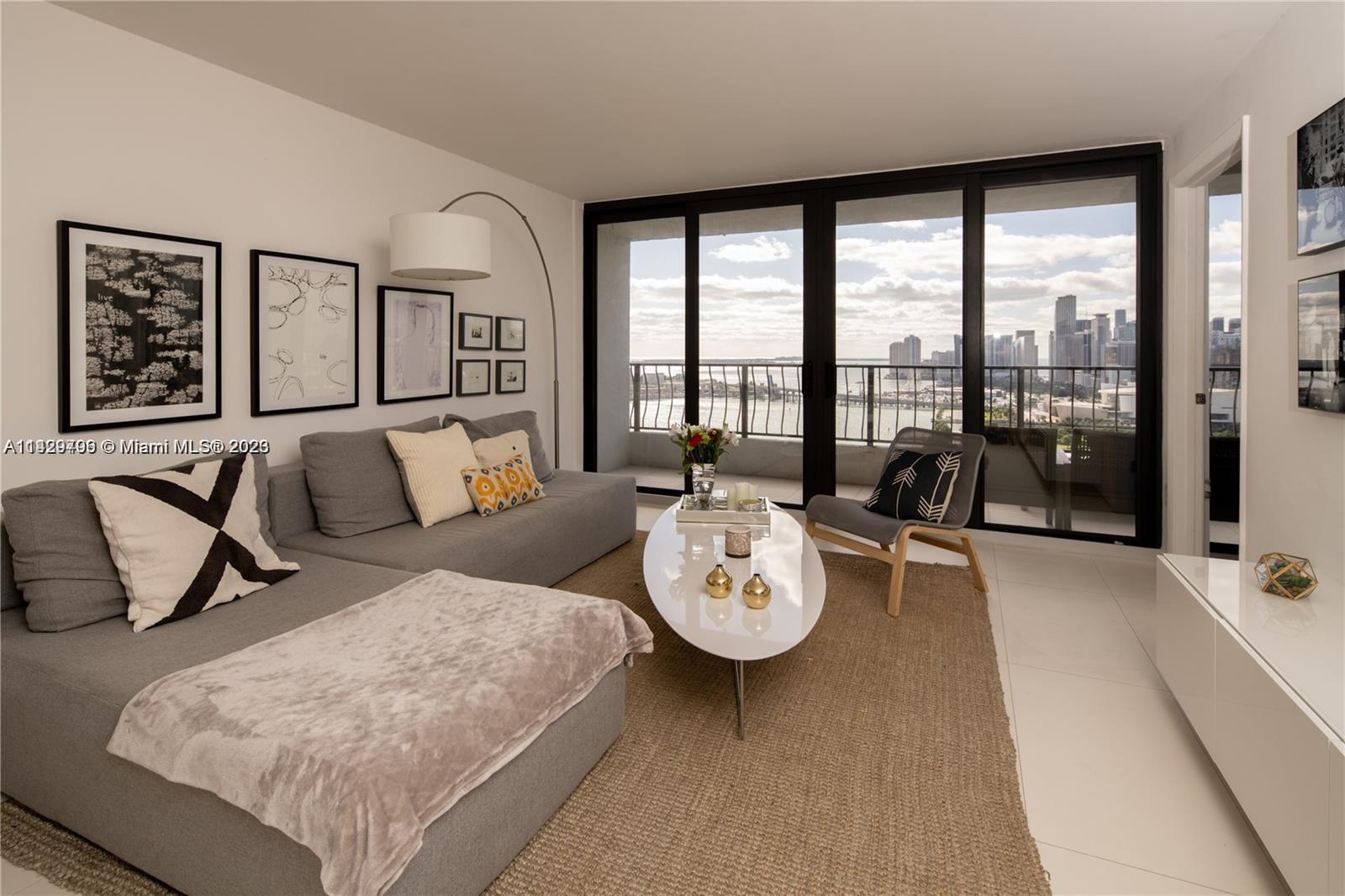 Photo of 555 NE 15th St #32H in Miami, FL