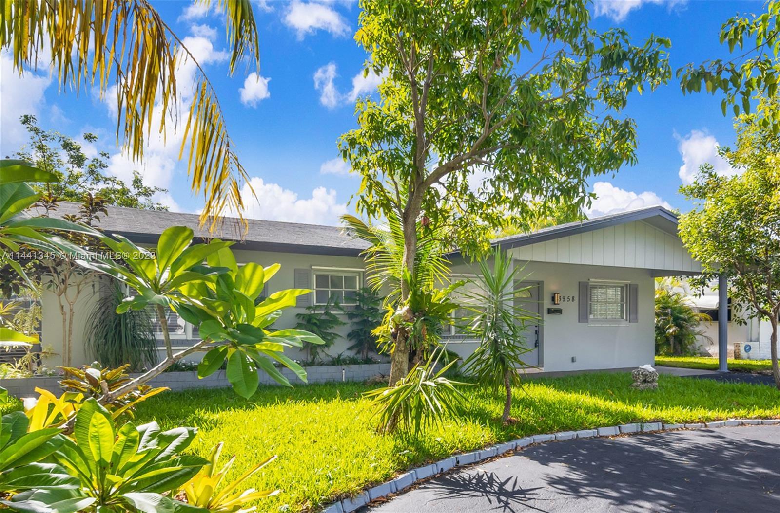 Photo of 3958 NW 19th Ave in Oakland Park, FL