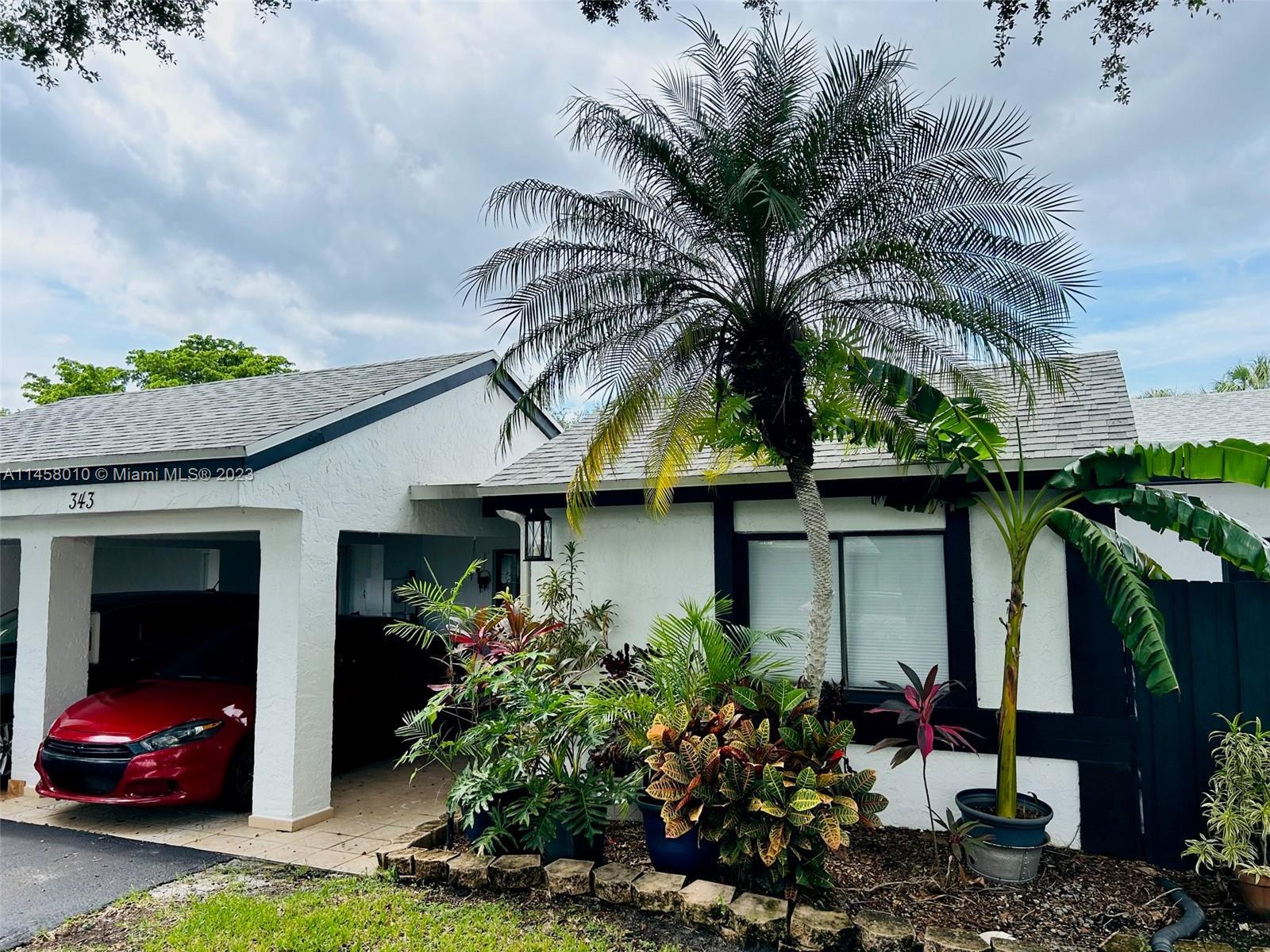 Photo of 343 Fairway Cir #63 in Weston, FL