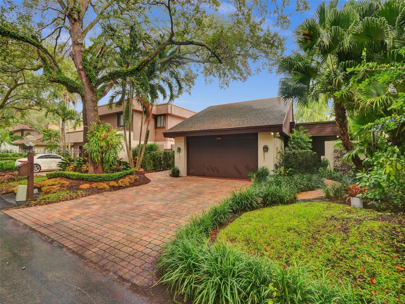 Photo of 11829 SW 77th Ter in Miami, FL