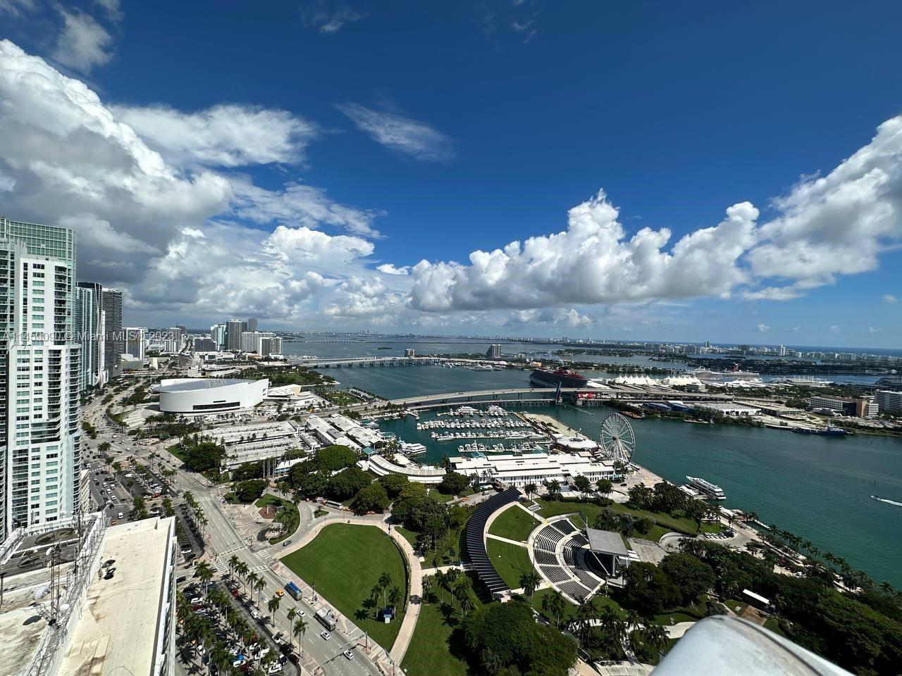 Photo of 50 Biscayne Blvd #4502 in Miami, FL