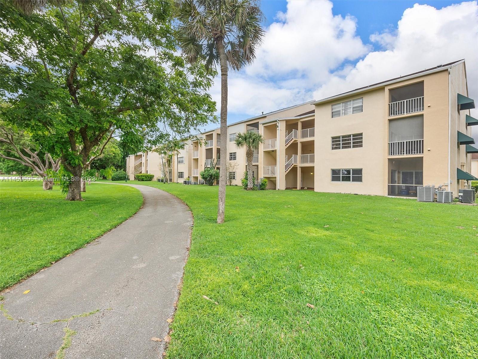 Photo of 15330 SW 106th Ter #920 in Miami, FL