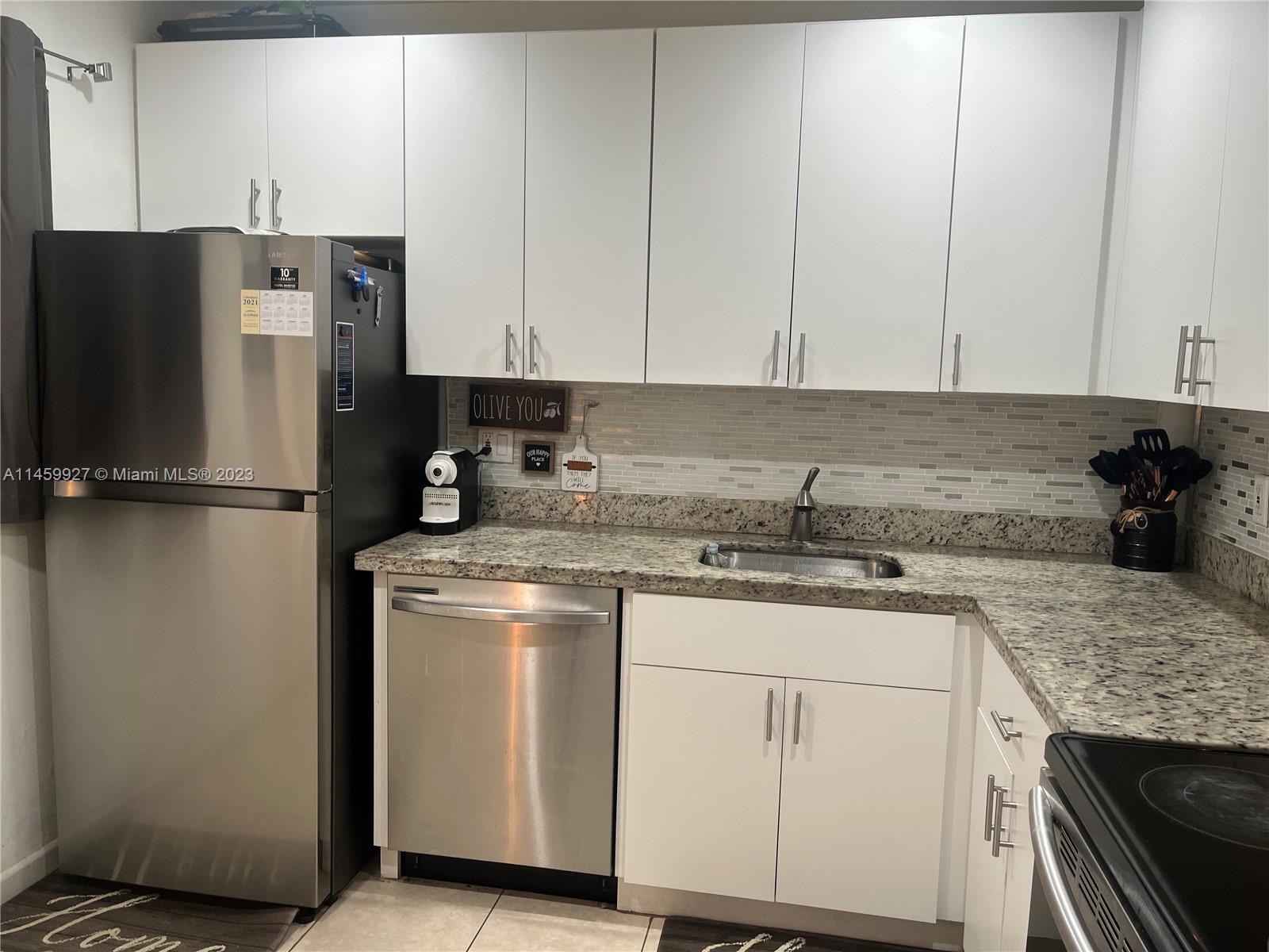 Photo of 201 Berkley Rd #212 in Hollywood, FL