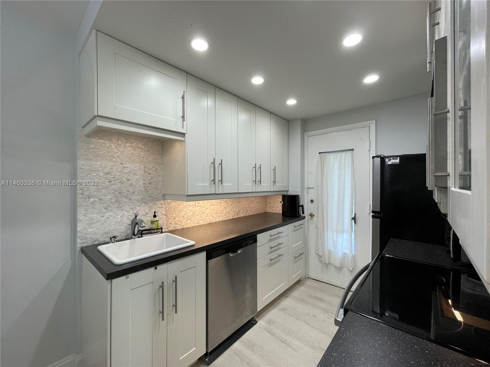 Photo of 1620 West Ave #401 in Miami Beach, FL