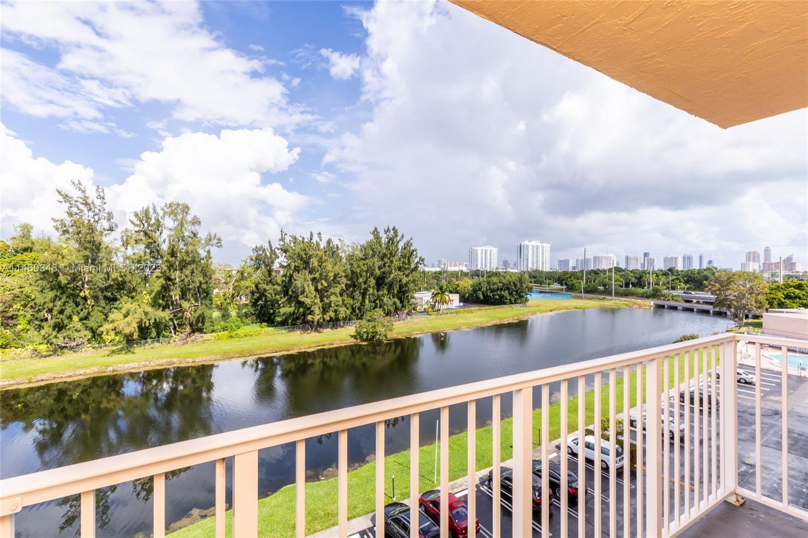 Photo of 16465 NE 22nd Ave #317 in North Miami Beach, FL
