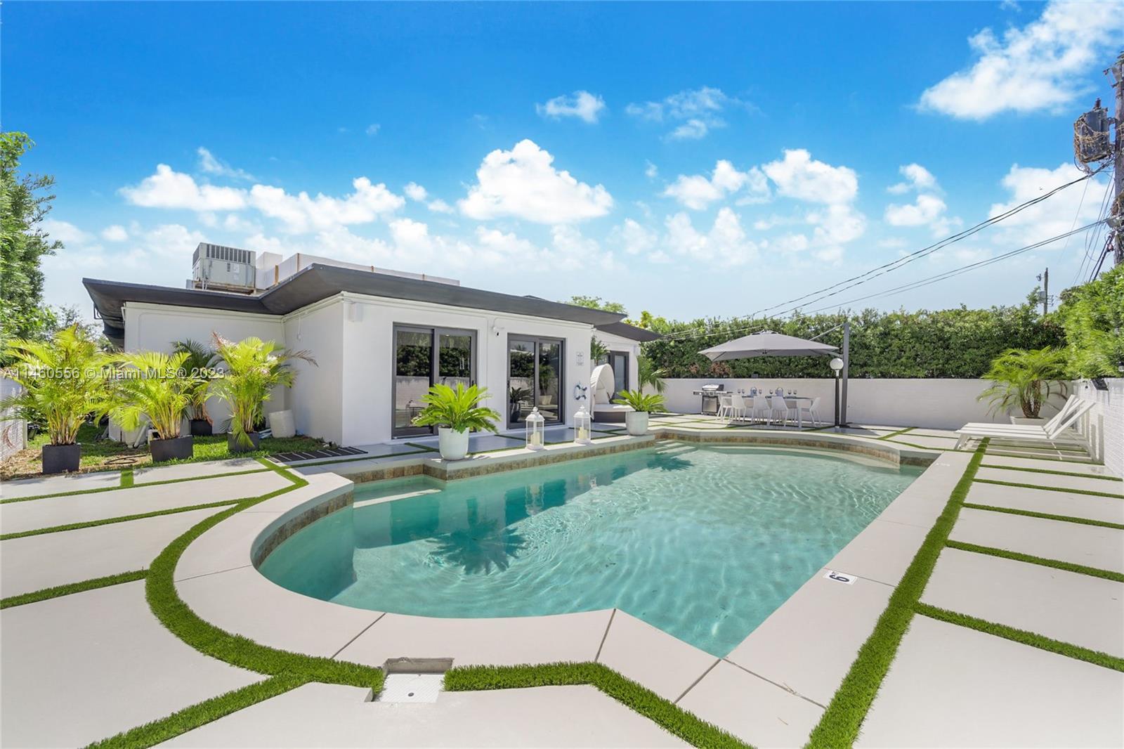 Photo of 7536 Bounty Ave in North Bay Village, FL