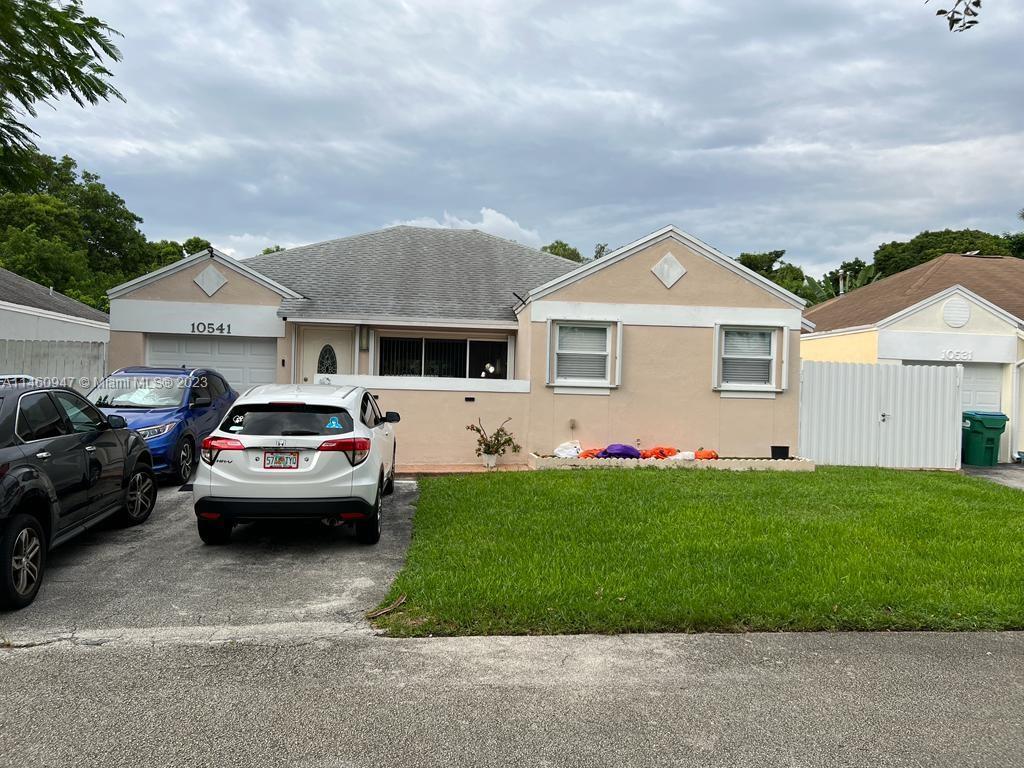 Photo of 10541 SW 207th St in Cutler Bay, FL