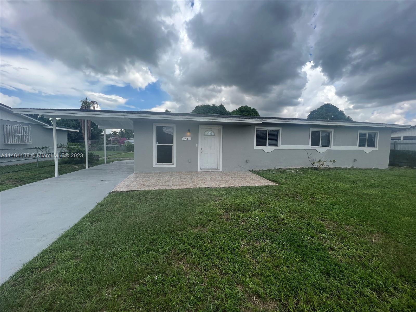 Photo of 4803 NW 195th St in Miami Gardens, FL