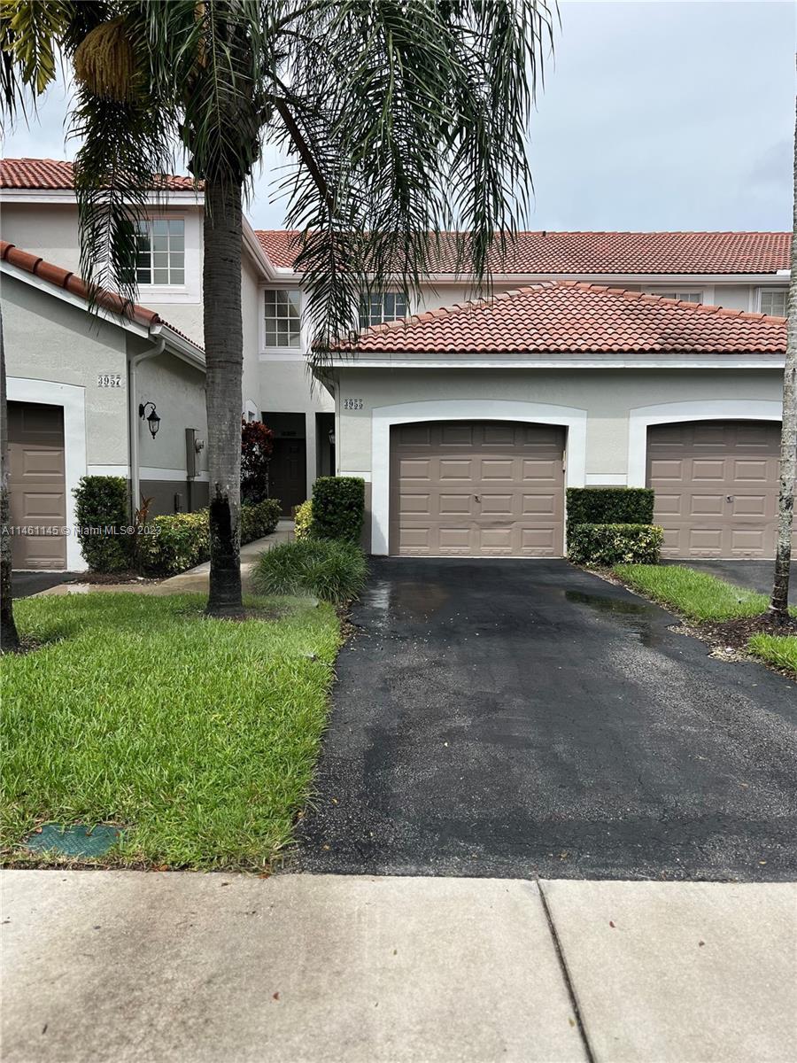 Photo of 3955 San Simeon Ln #3955 in Weston, FL