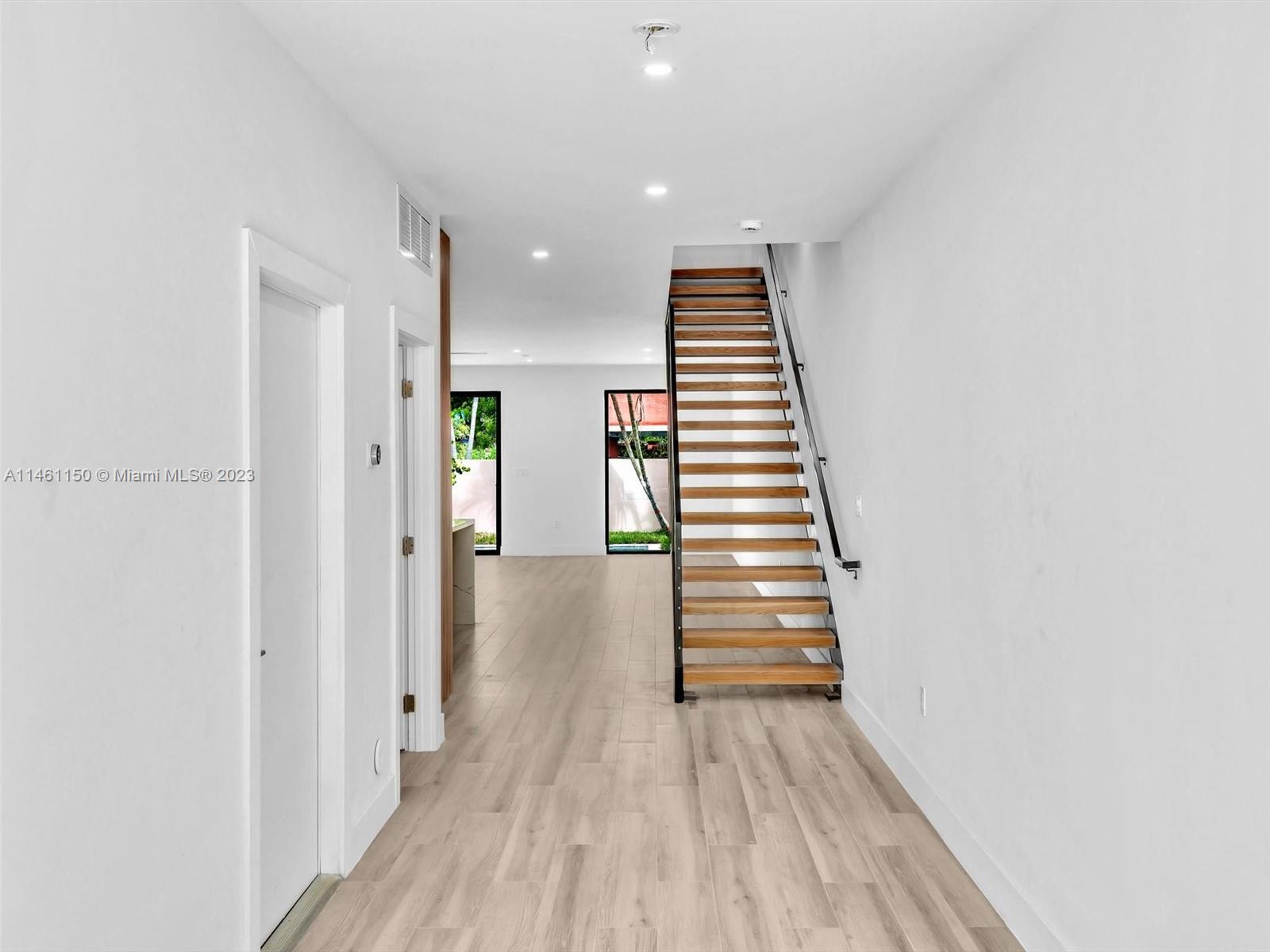 Photo of 1381 SW 22nd Ter #Right in Miami, FL
