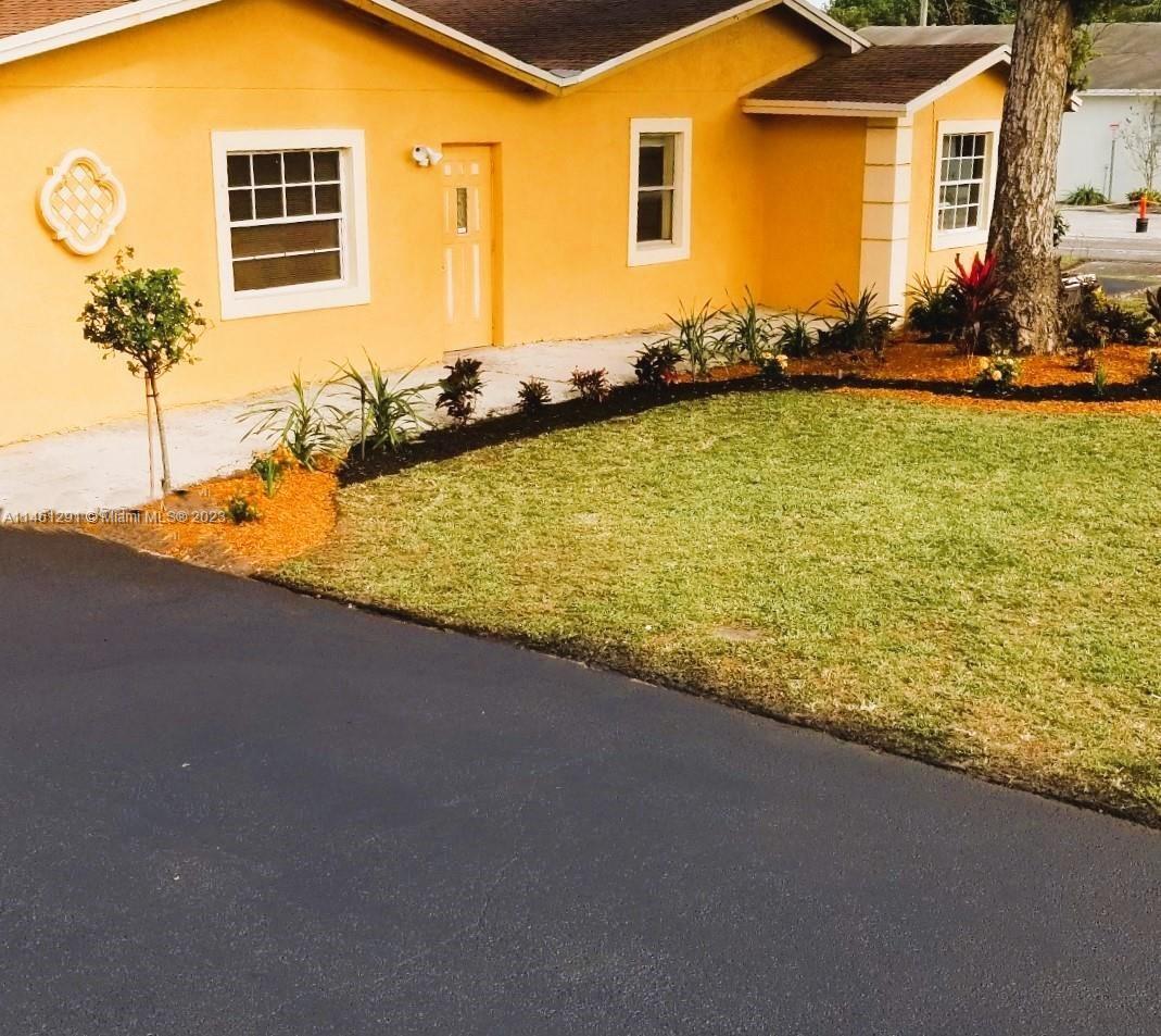 Photo of 2301 NW 3rd St in Pompano Beach, FL