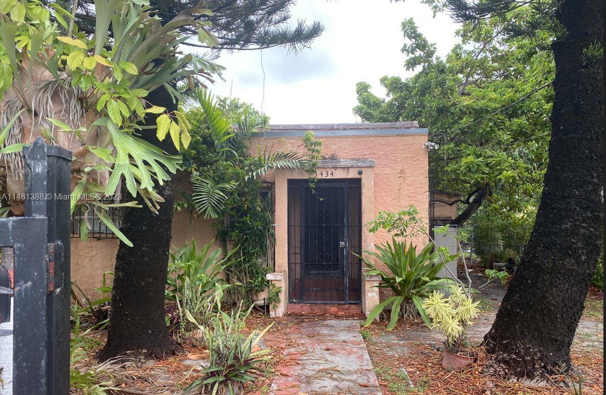 Photo of 1434 NW 34th St in Miami, FL