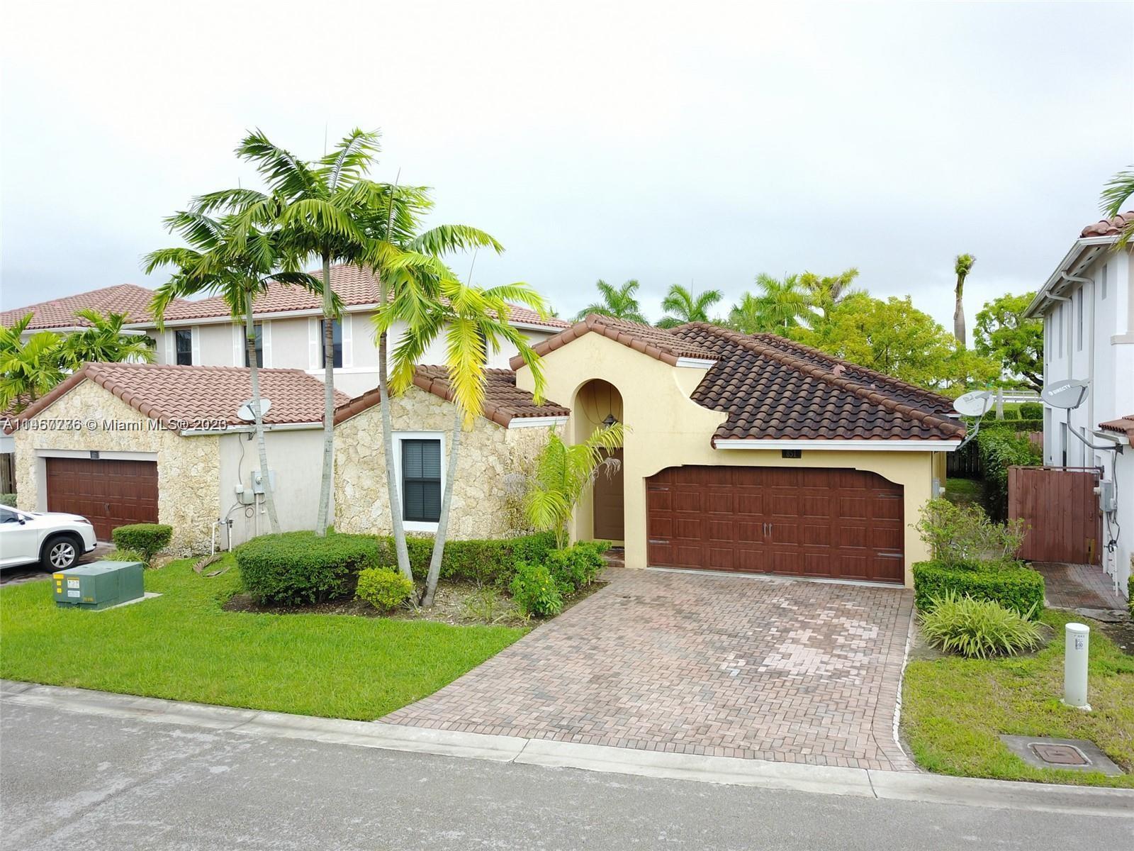 Photo of 851 NW 97th Ct in Miami, FL