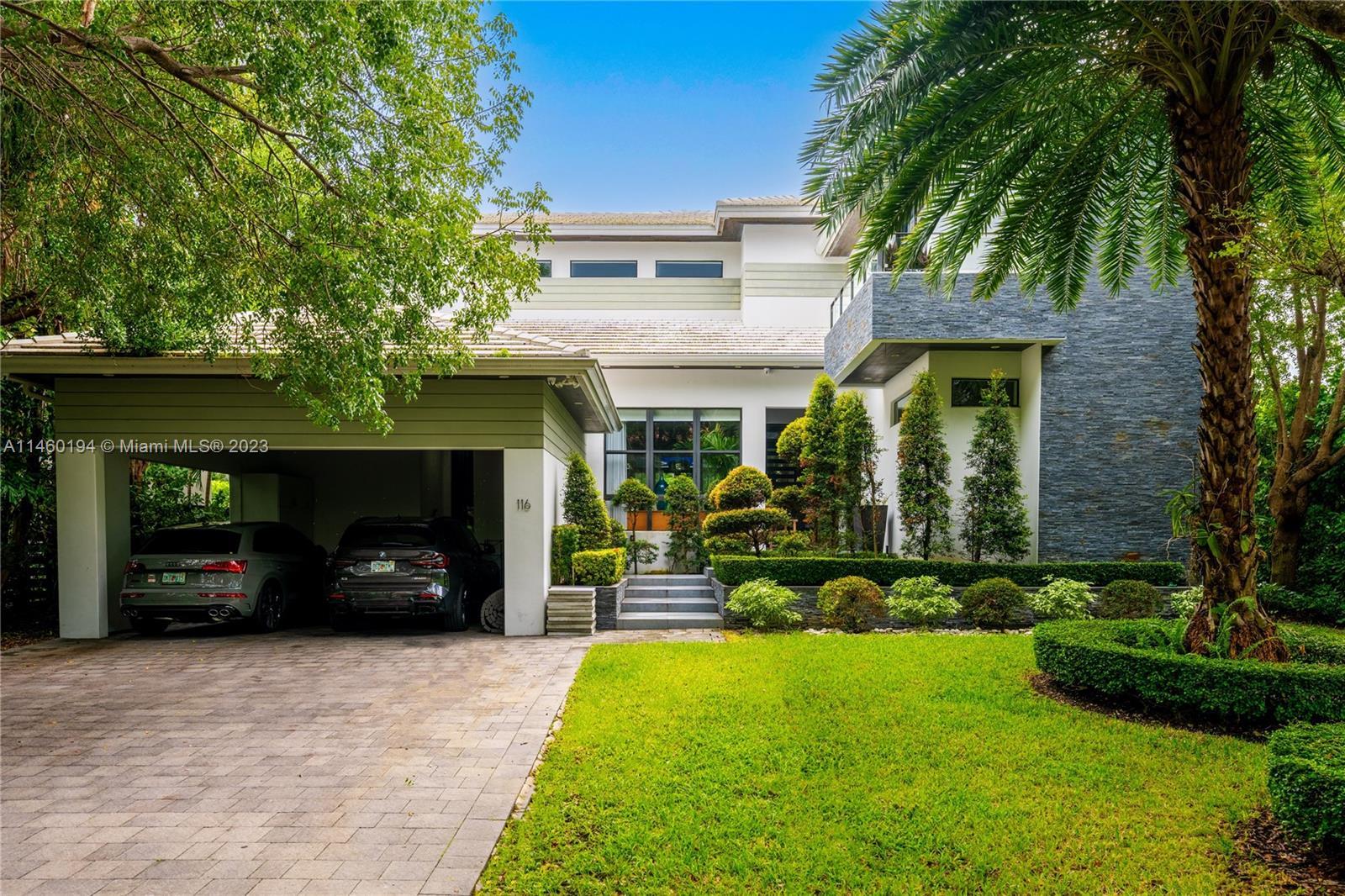 Photo of 116 W Mashta Dr in Key Biscayne, FL