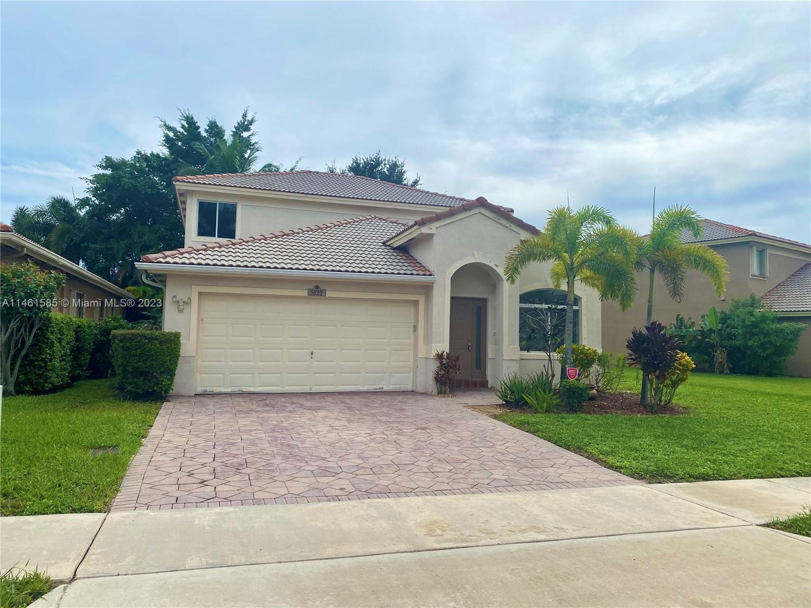Photo of 5122 Woodfield Wy in Coconut Creek, FL