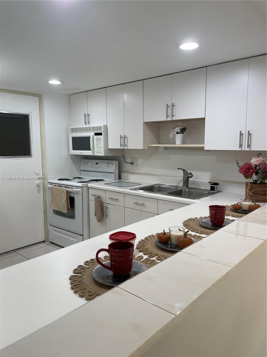 Photo of 2309 S Cypress Bend Dr #115B in Pompano Beach, FL
