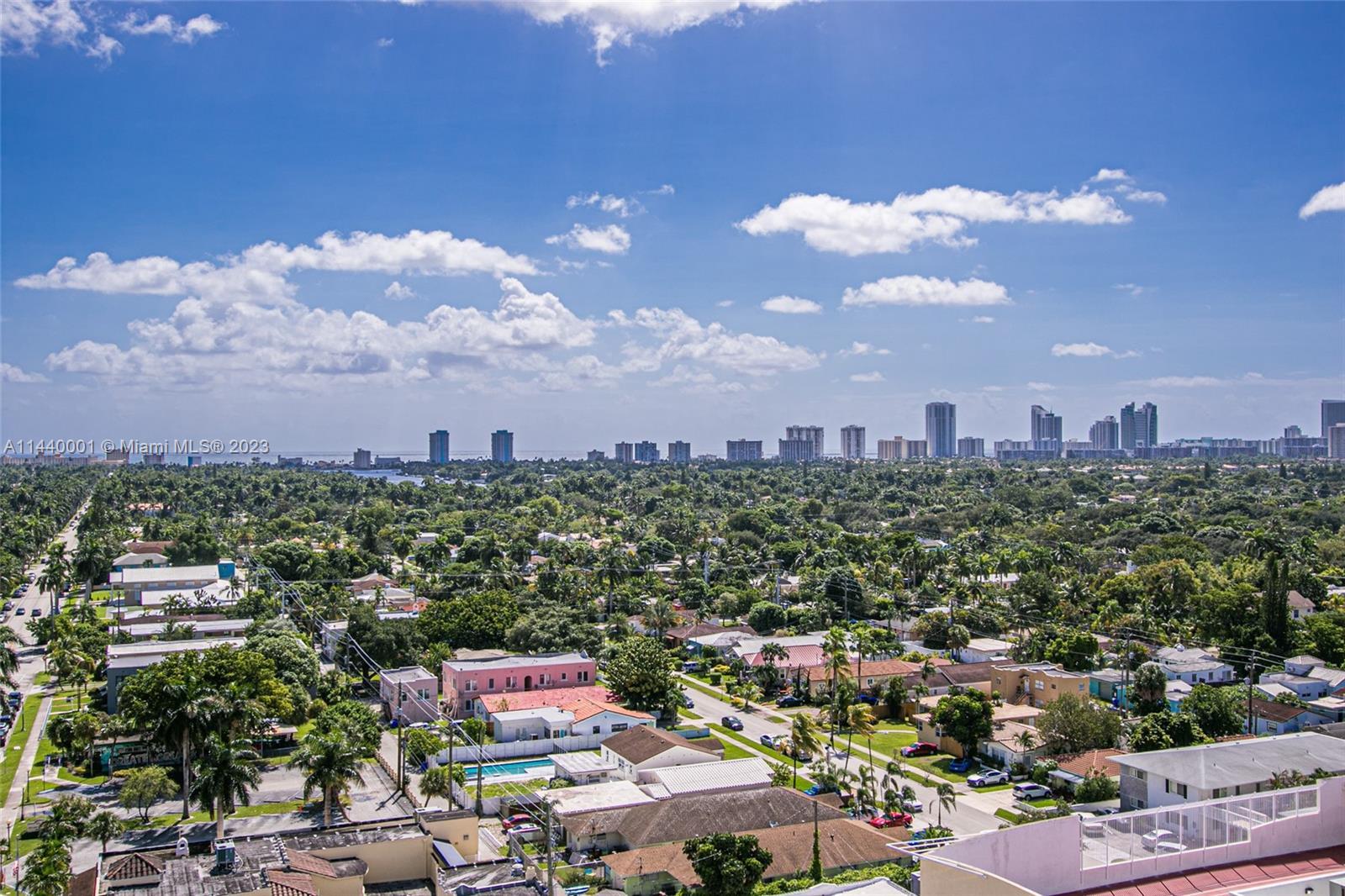 This condo is located in the famous Young Circle of Hollywood, Florida. It offers stunning skyline v