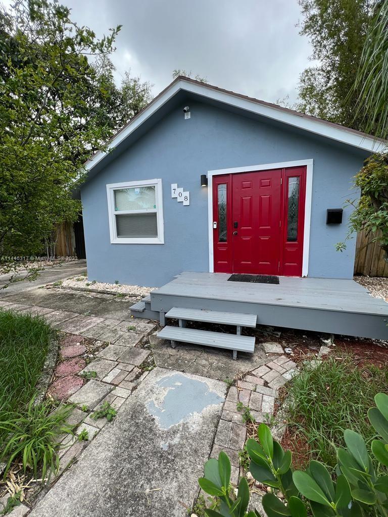 Photo of 708 46th St in West Palm Beach, FL