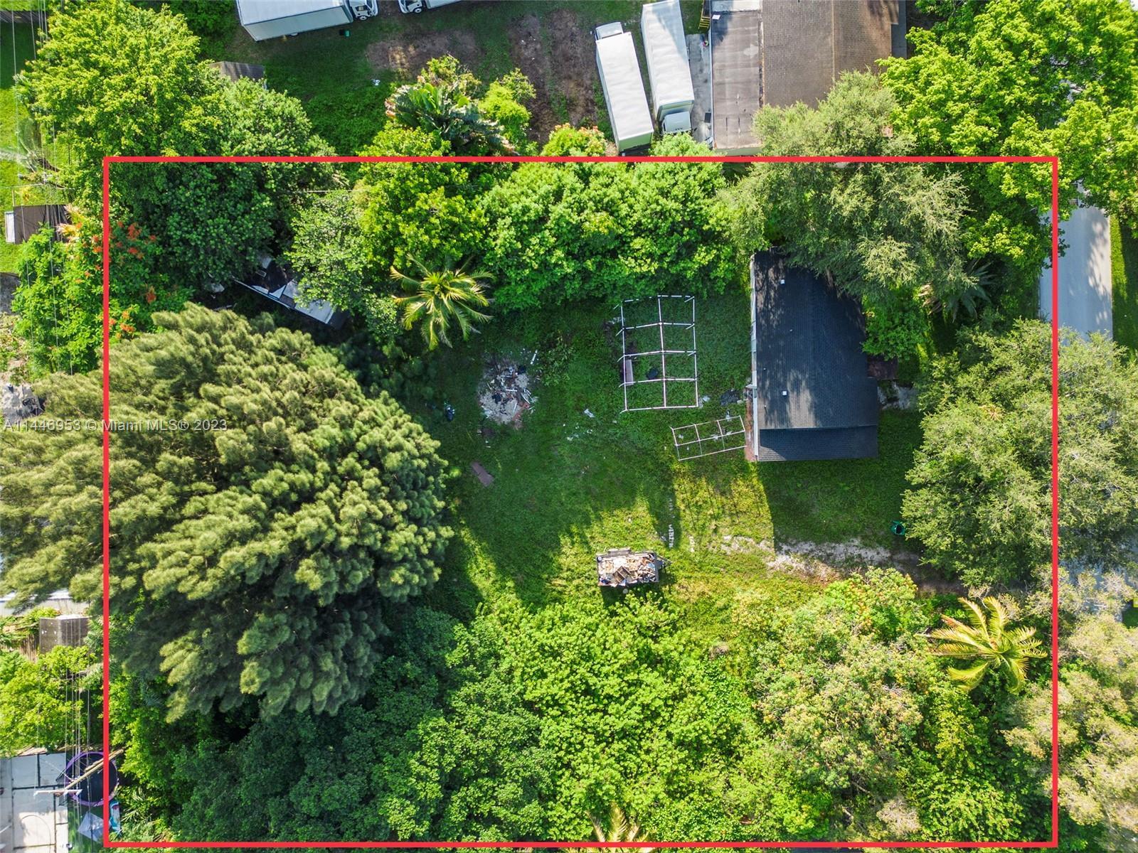 Photo of 4381 SW 51st St in Dania Beach, FL