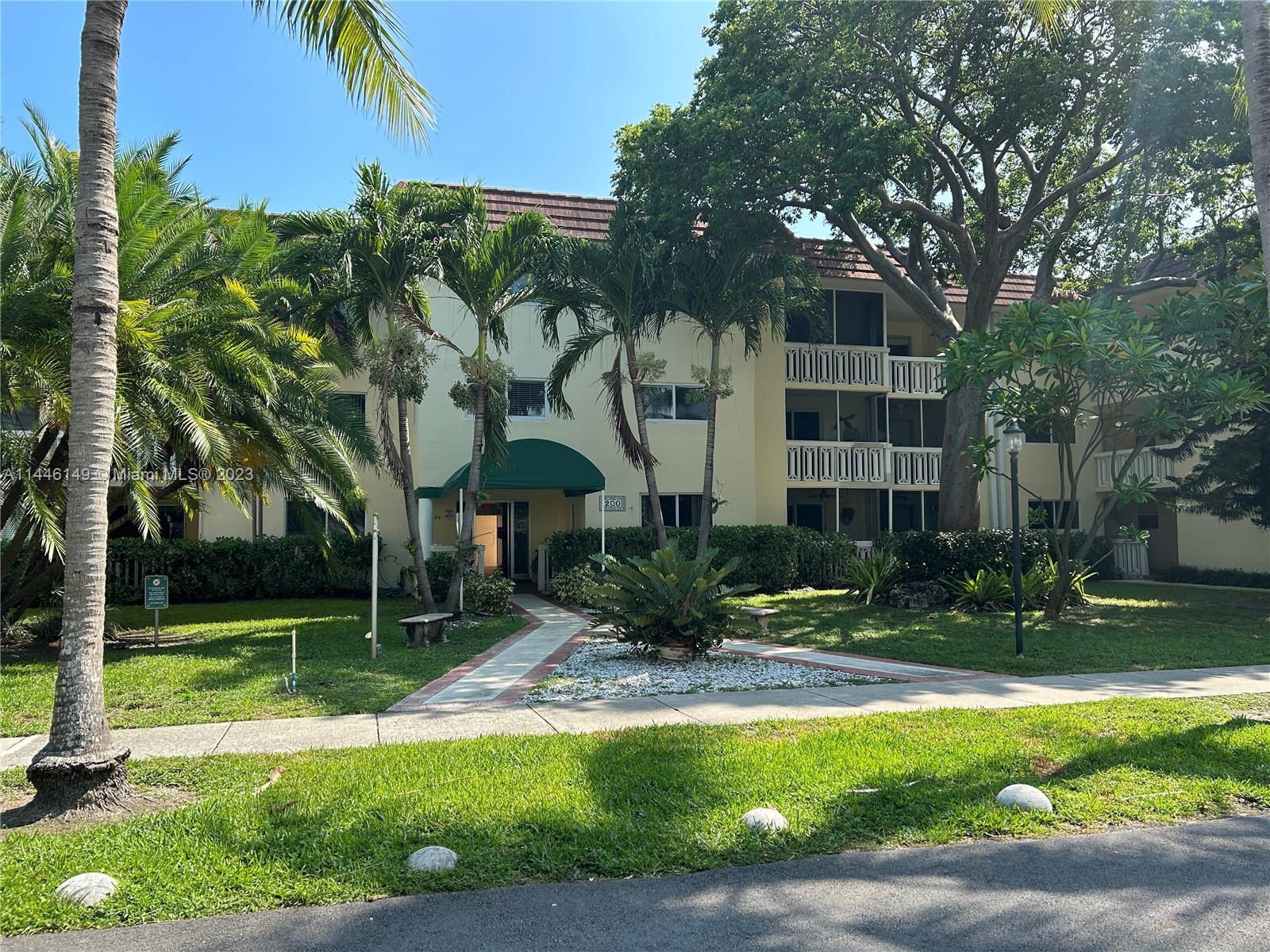 Photo of 200 Galen Dr #108 in Key Biscayne, FL