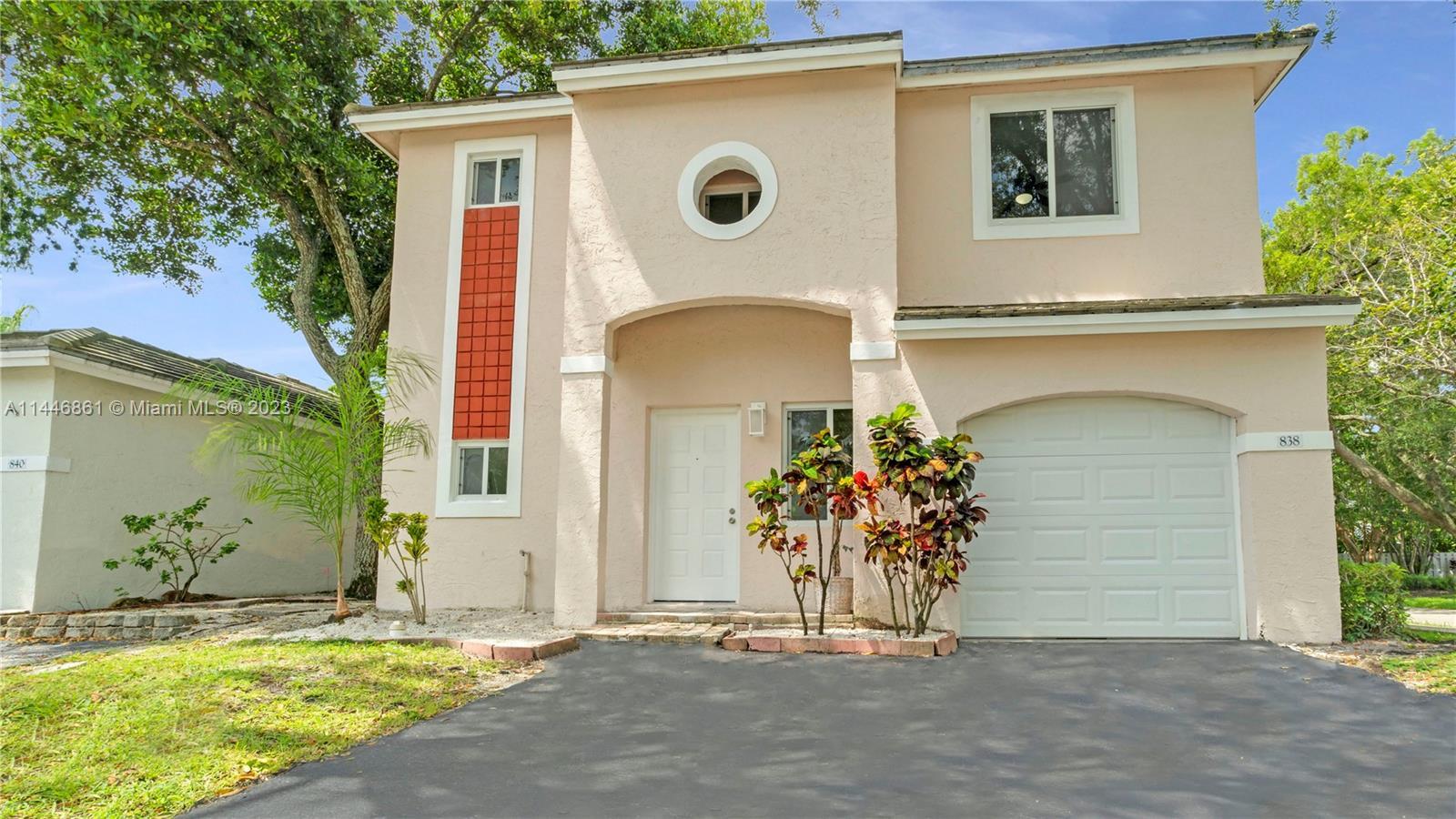 Photo of 838 NW 98th Ave in Plantation, FL