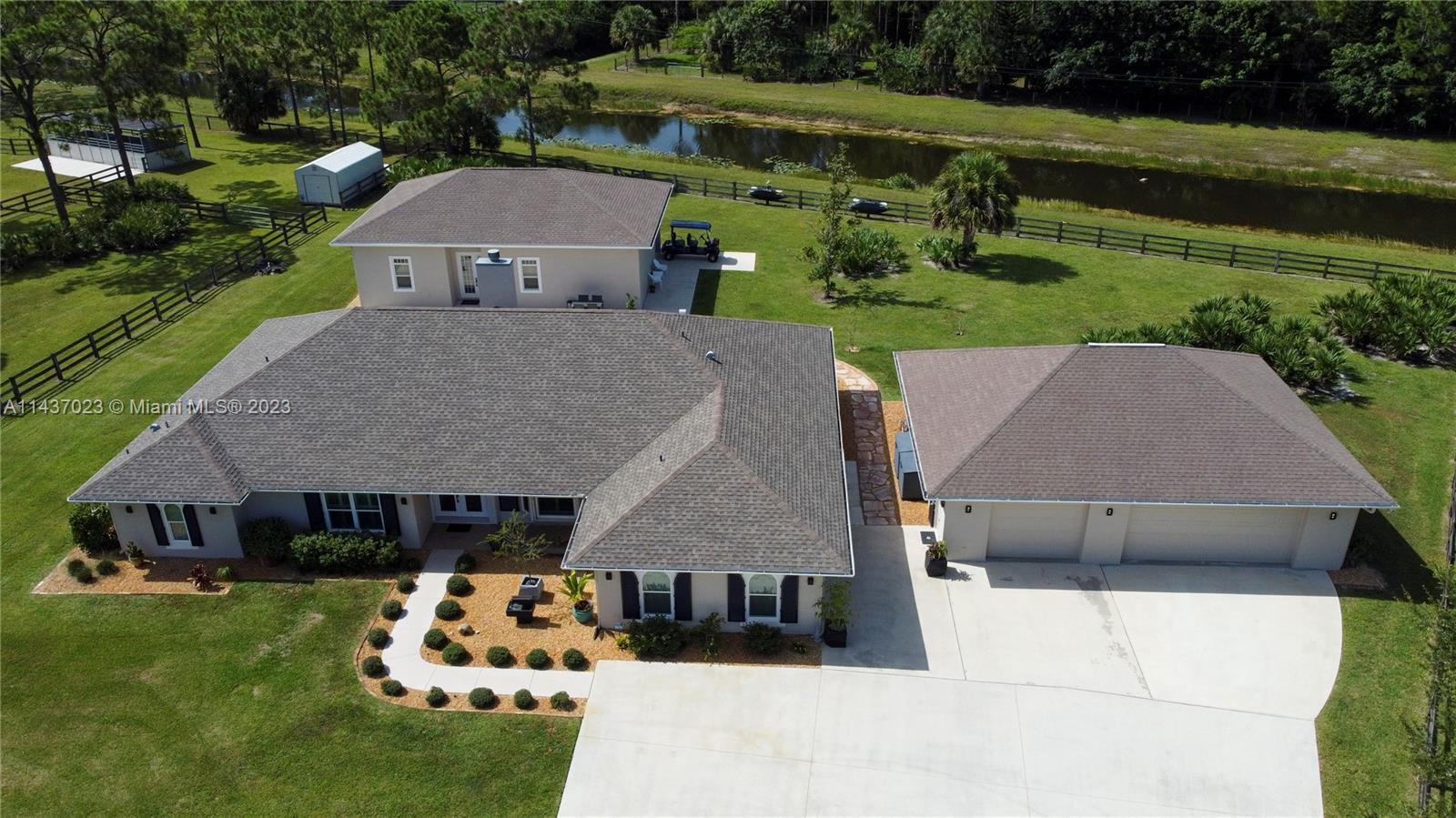 Located in the coveted neighborhood of Caloosa, this stunning 4,008 SqFt, the property is situated o