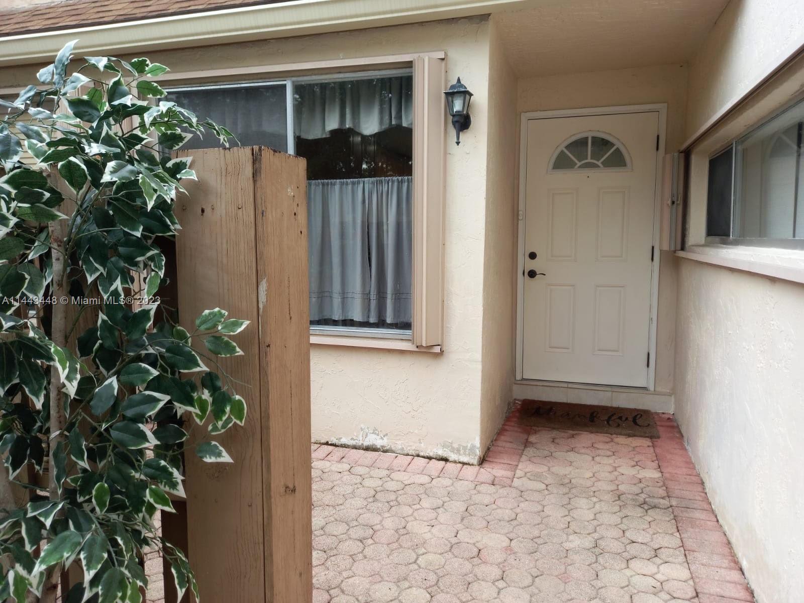 Photo of 849 NW 81st Wy #3 in Plantation, FL
