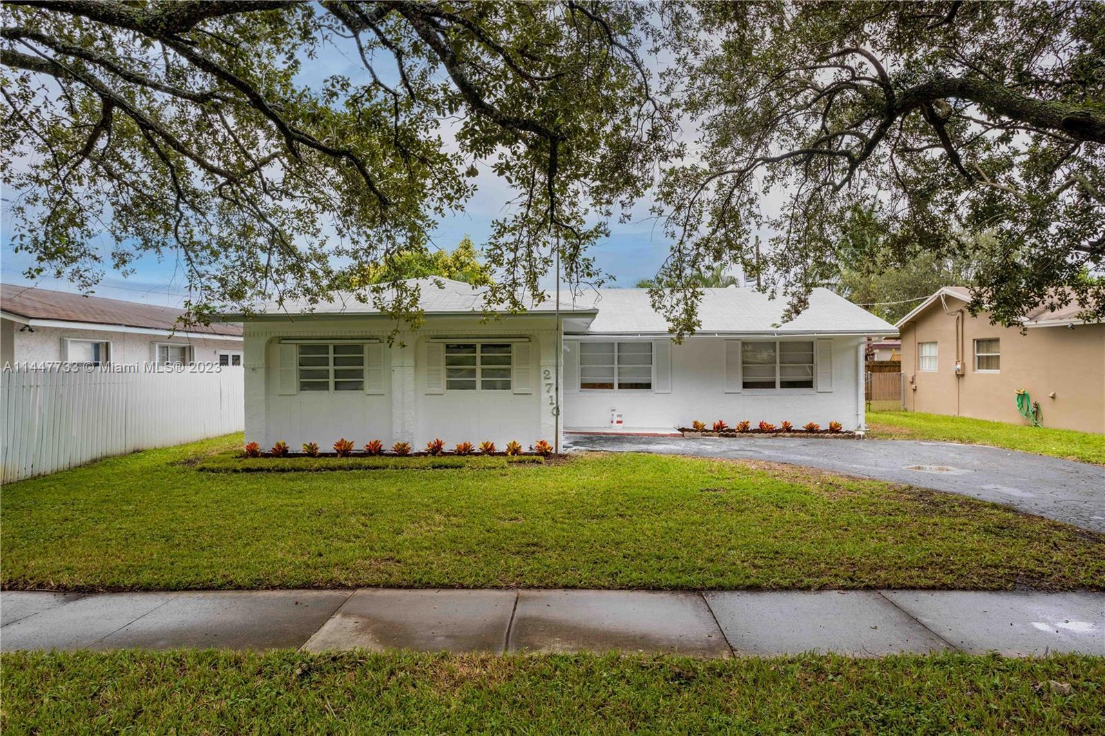 Photo of 2710 N 72nd Ave in Hollywood, FL