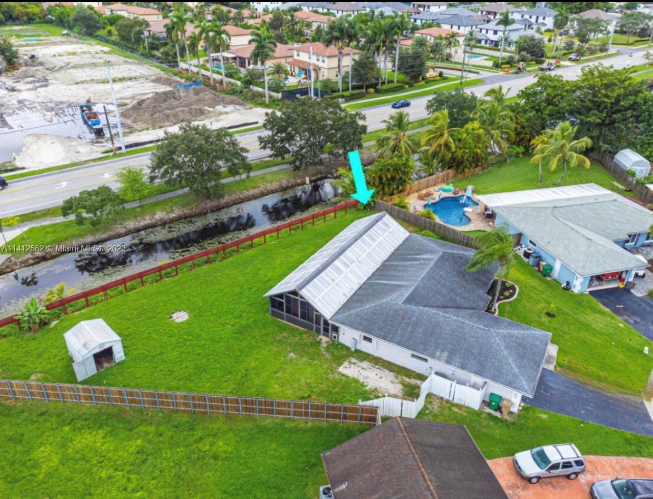 Photo of 12920 SW 13th Mnr in Davie, FL