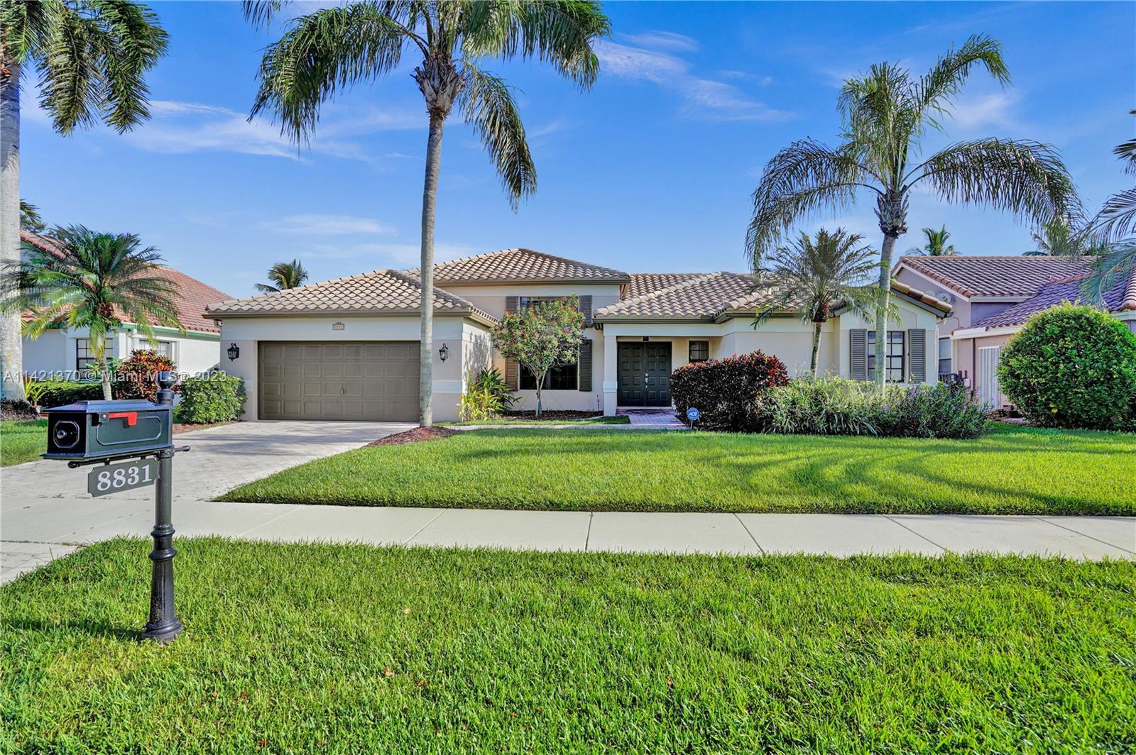 Photo of 8831 S Southern Orchard Rd S in Davie, FL