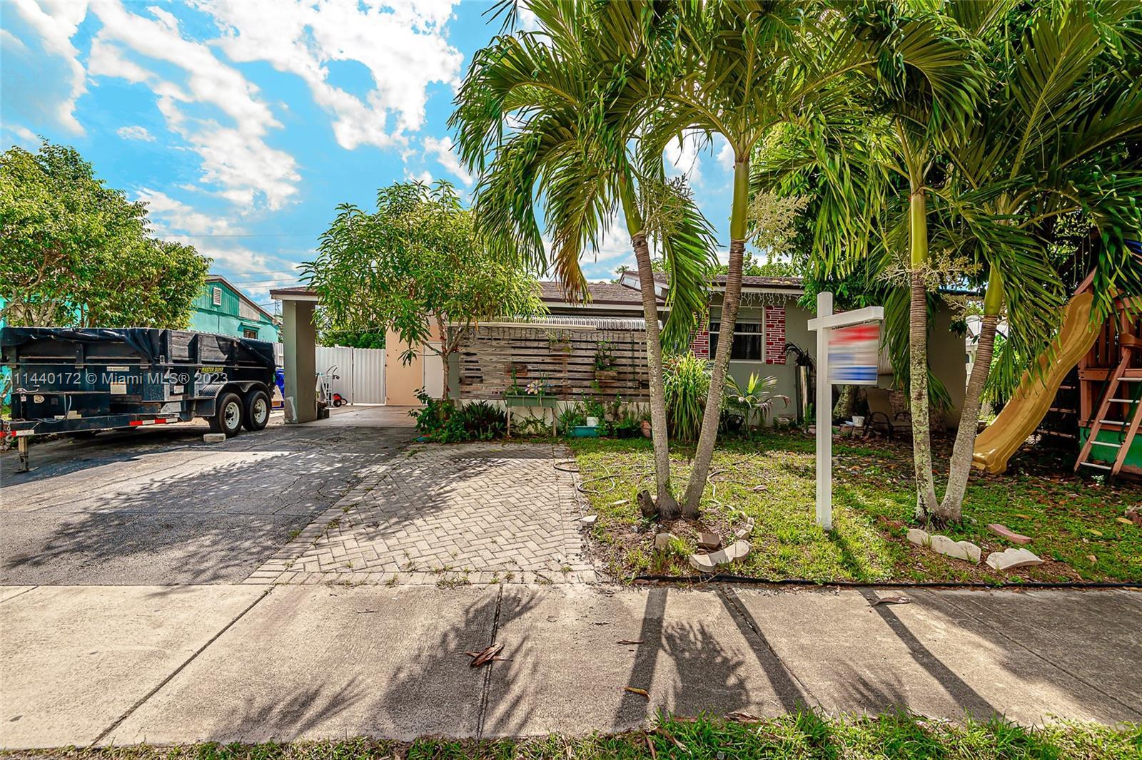 Photo of 2280 SW 43rd Ter in Fort Lauderdale, FL