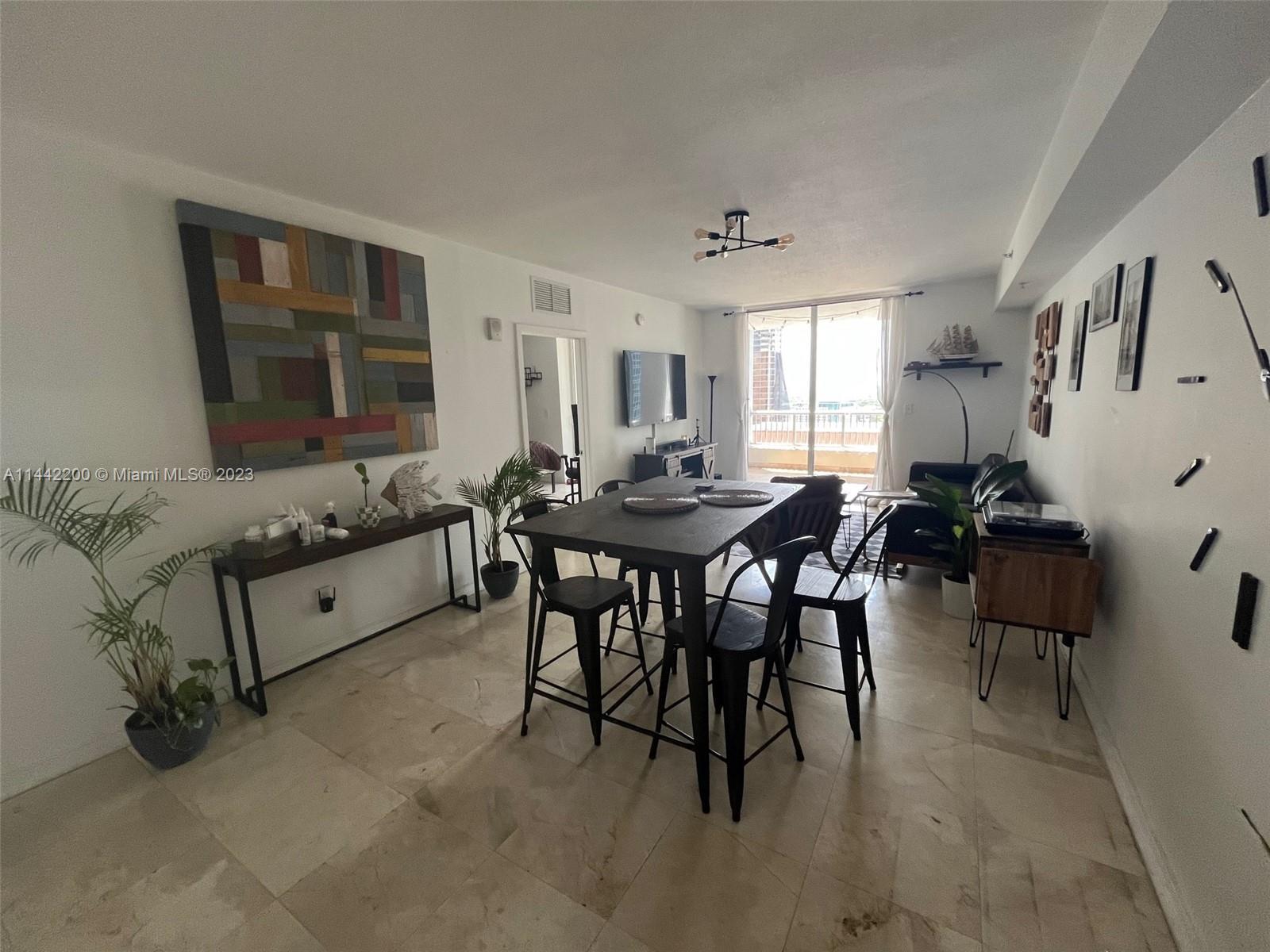 Photo of 170 SE 14th St #2405 in Miami, FL