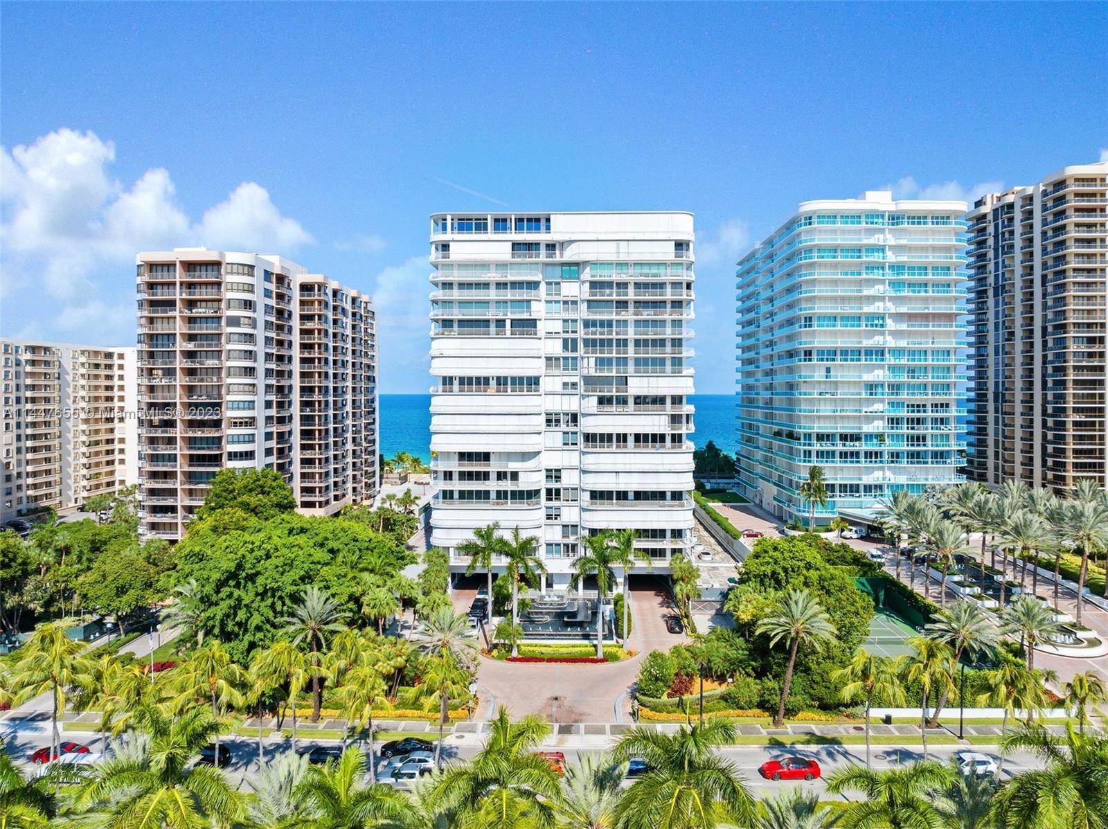 This stunning 2550 sqft apt in Bal Harbour is a true gem. It features 2 spacious bedrooms each with 