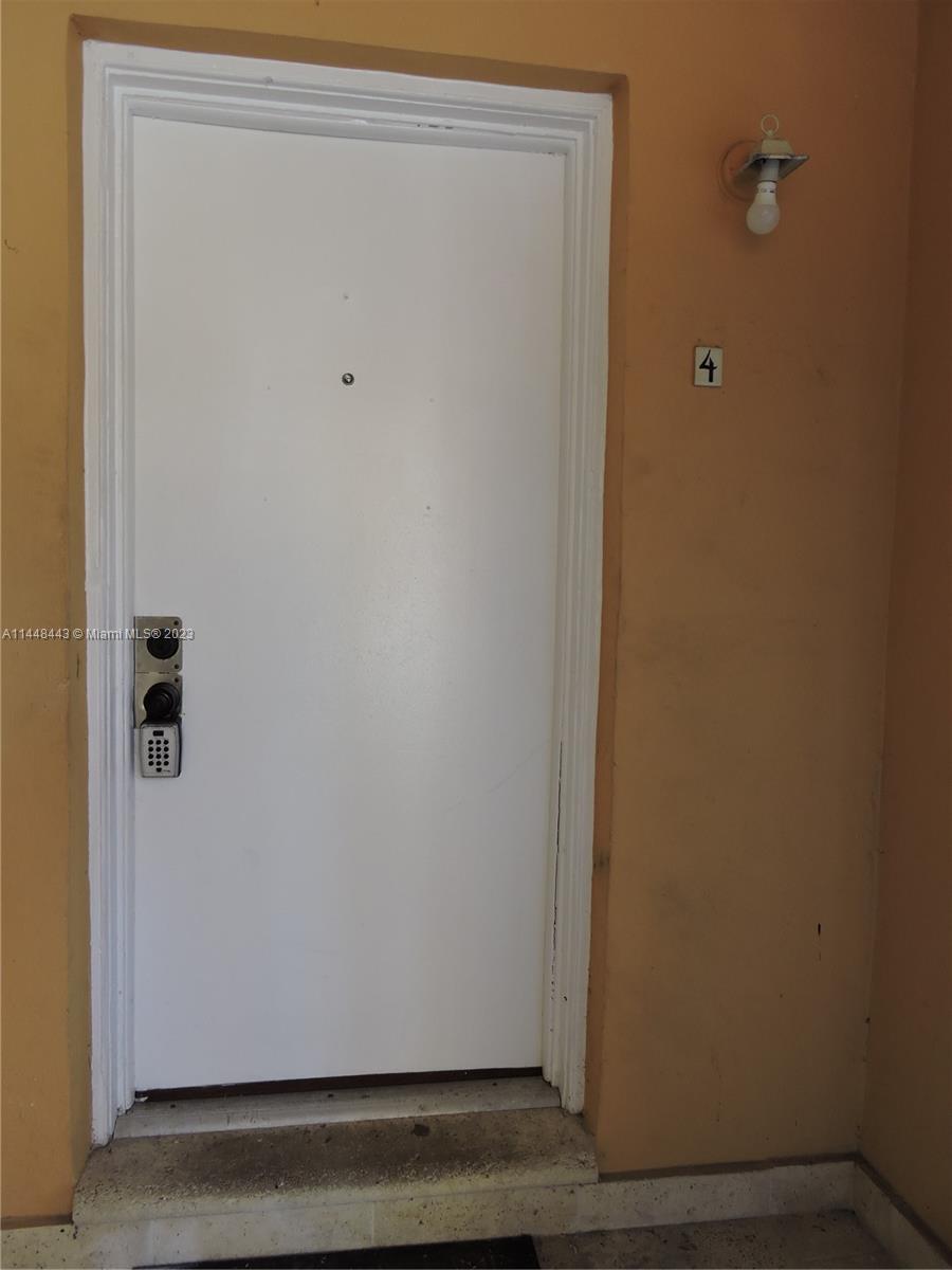 Photo of 6170 SW 62nd Ter #4 in South Miami, FL