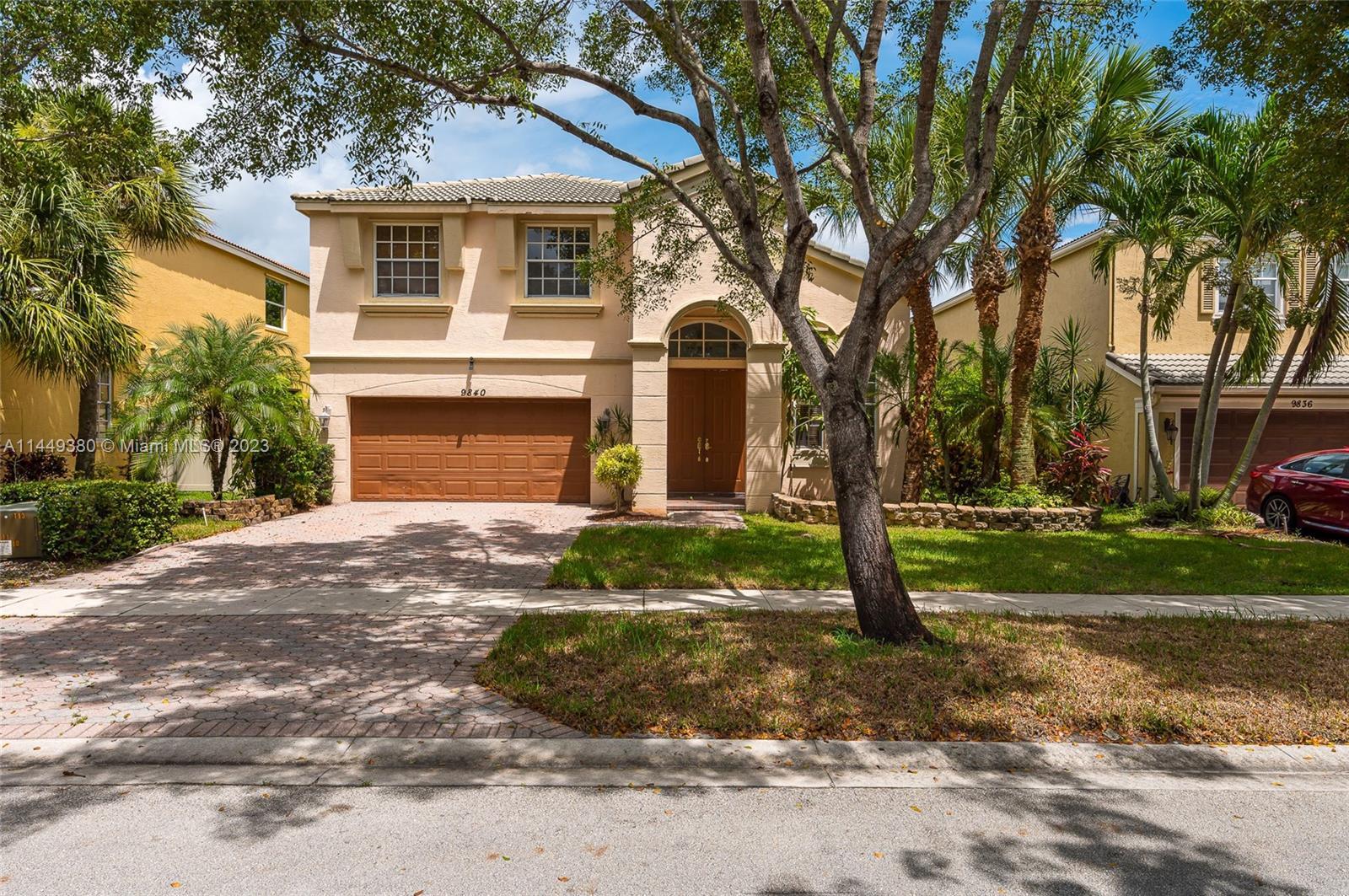 Photo of 9840 Stover Wy in Wellington, FL