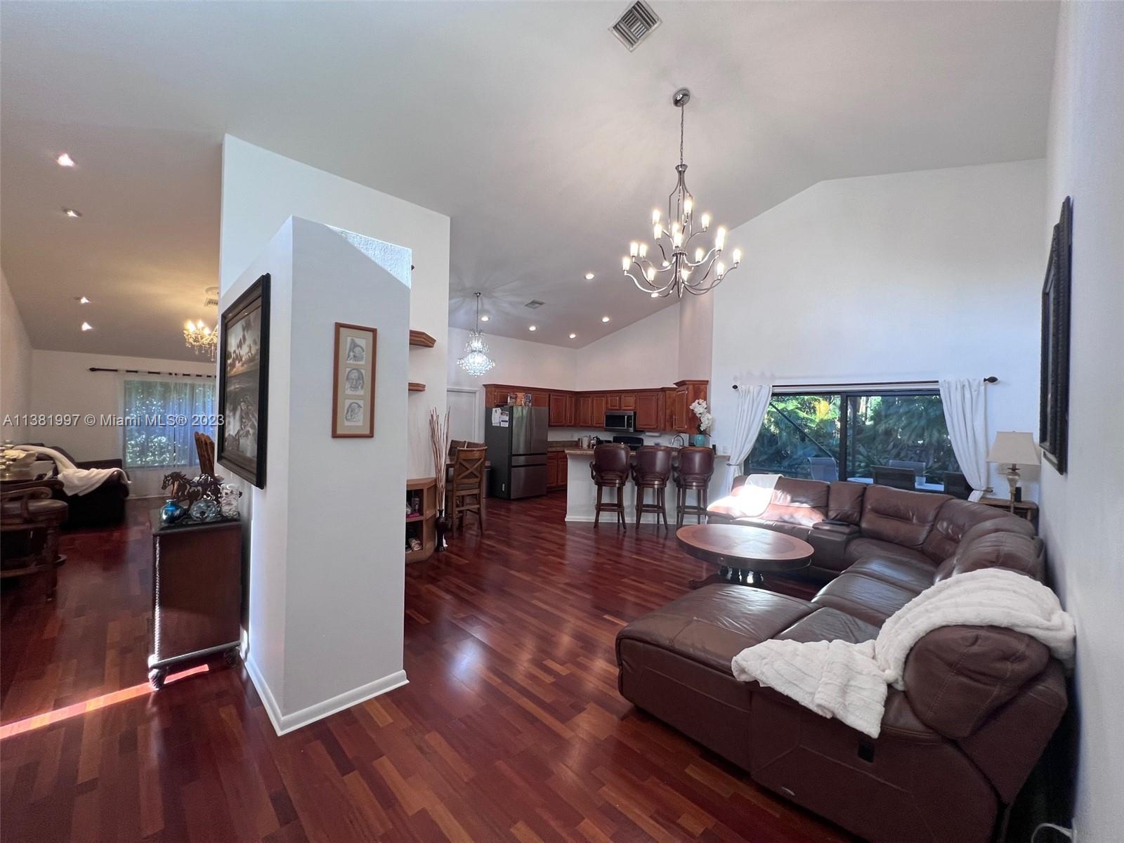 Photo of 2684 W Orchard Cir in Davie, FL