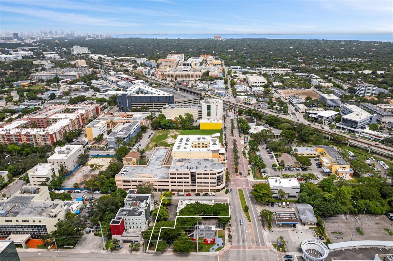 Photo of 6161 Sunset Dr in South Miami, FL