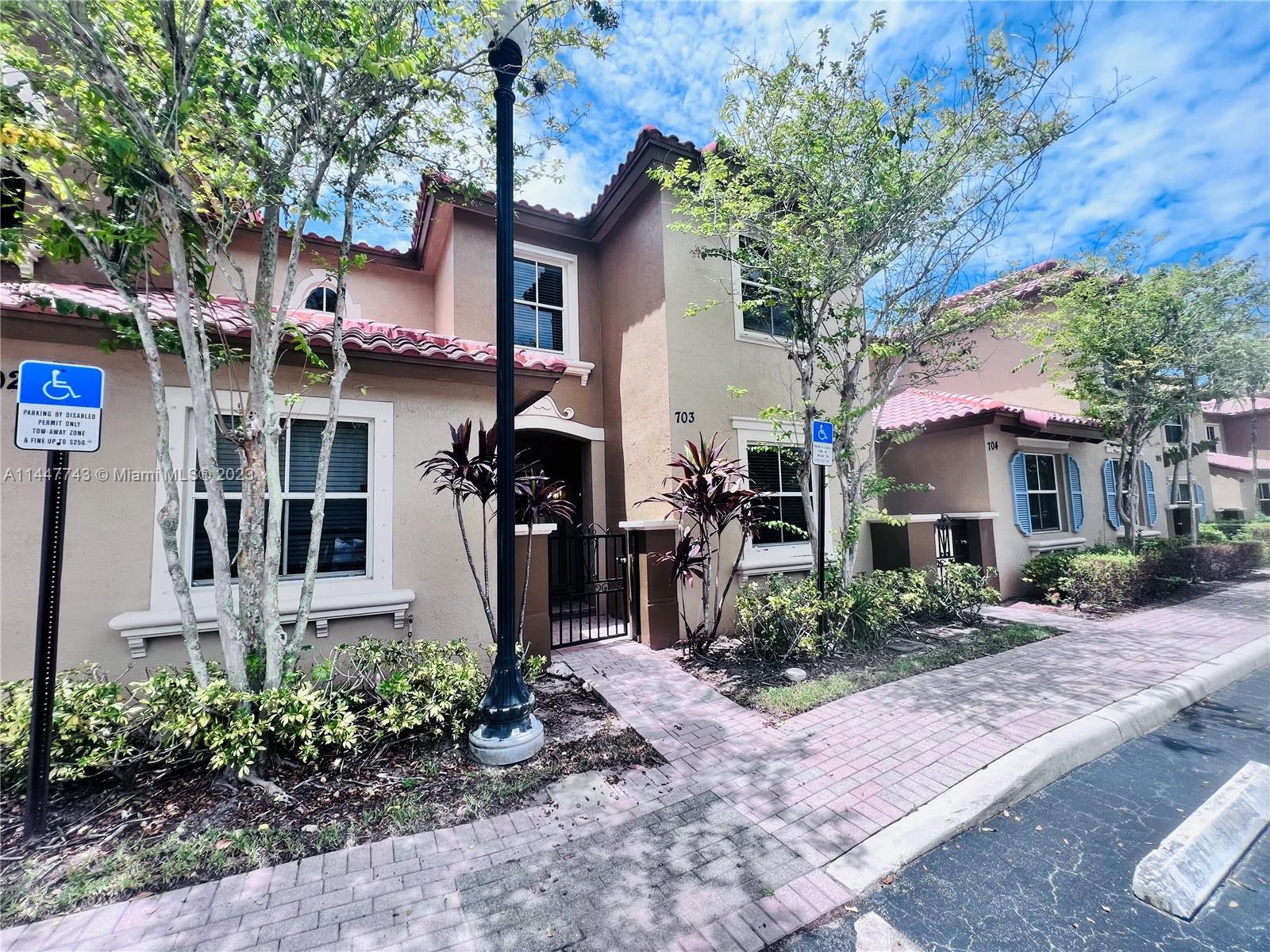 This exclusive townhouse in the tranquil Emerald Dunes community, close to the Florida Turnpike, off