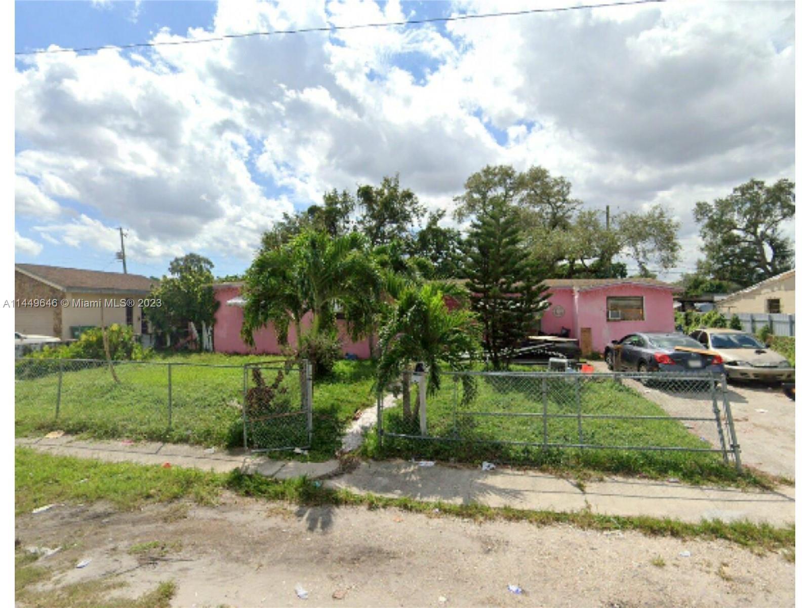 Photo of 2442 NW 170th St in Miami Gardens, FL